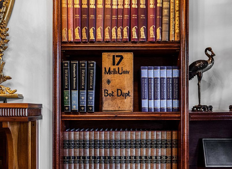 De Carle Library