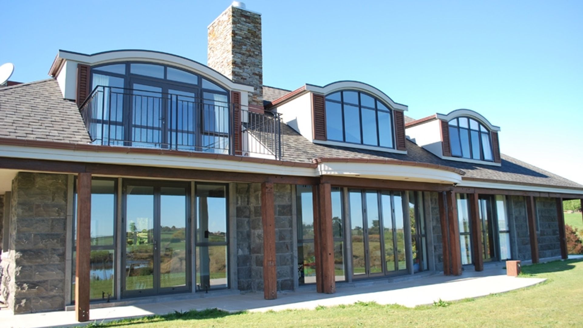 Karaka House banner