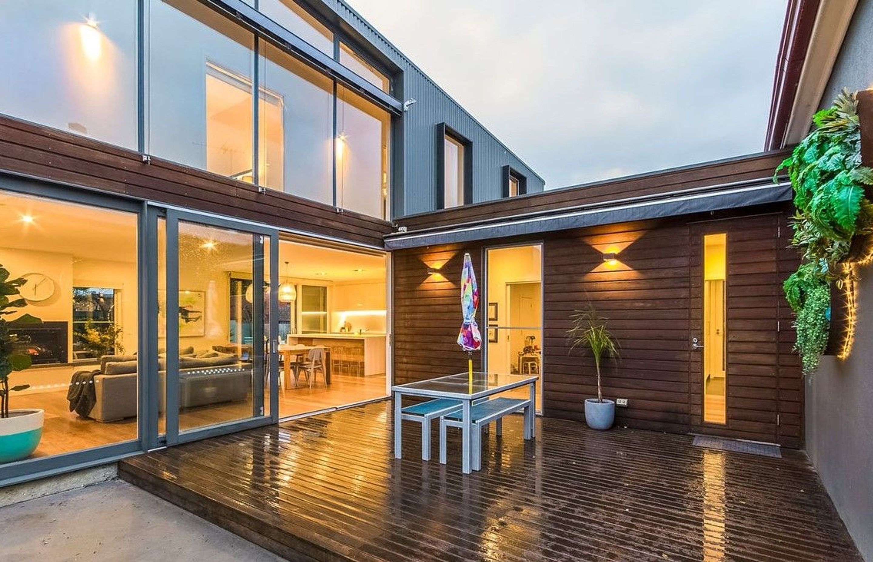 ^^ Geelong West Residence 3
