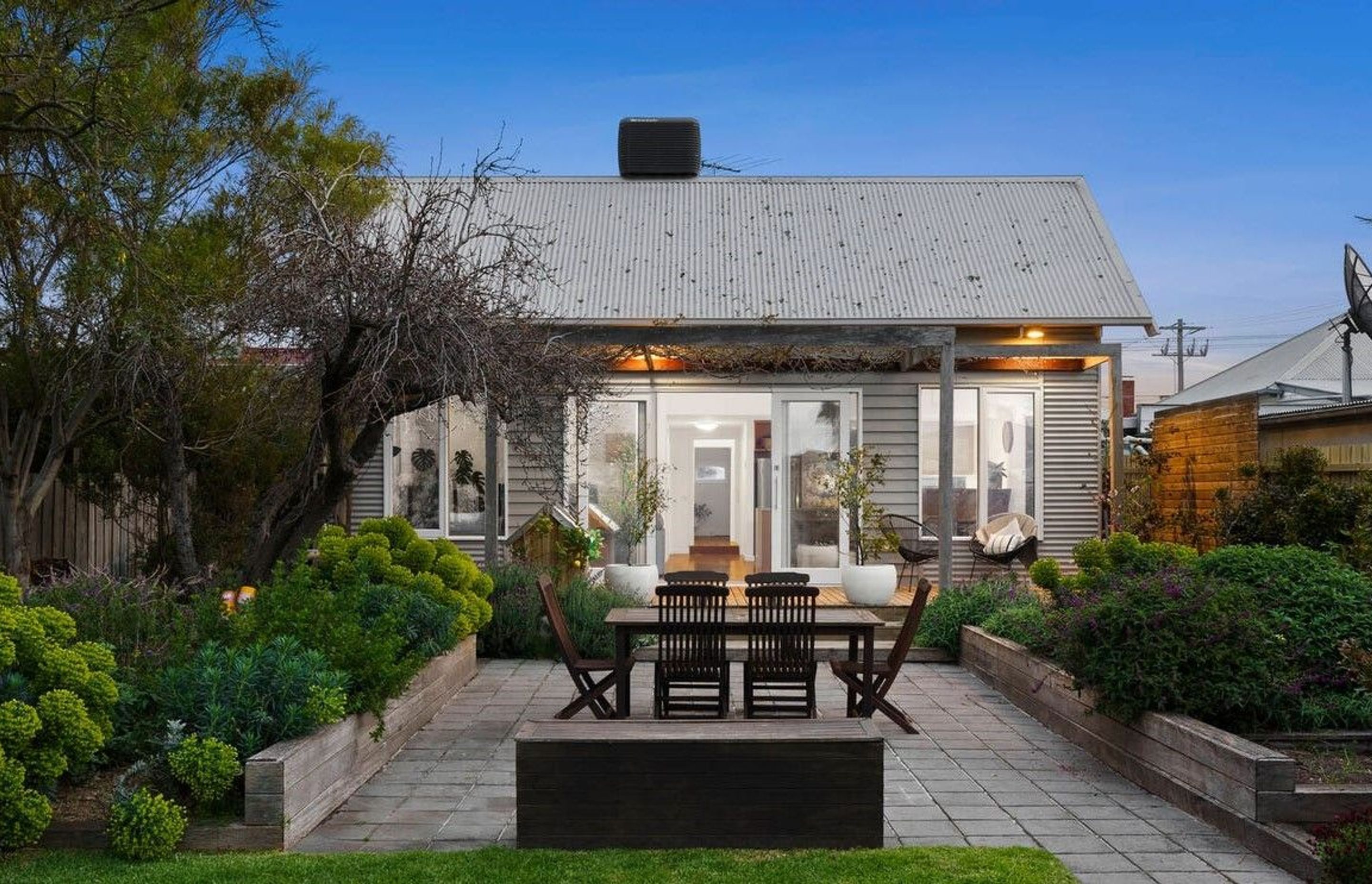 ^^ Geelong West Residence 1
