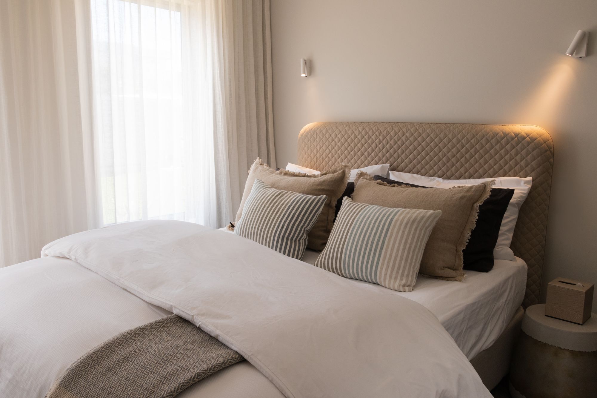 interiors-bedroom-design-v2.jpg