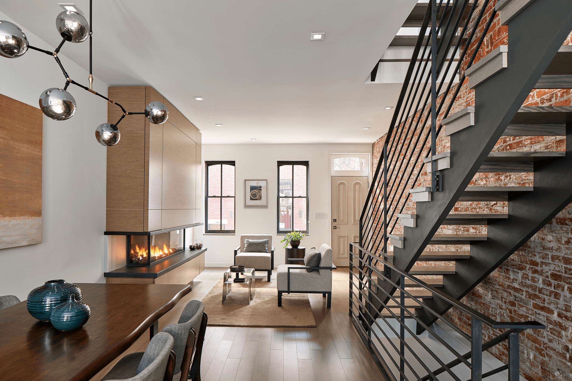 kYd-Logan-Square-Town-House-04.png