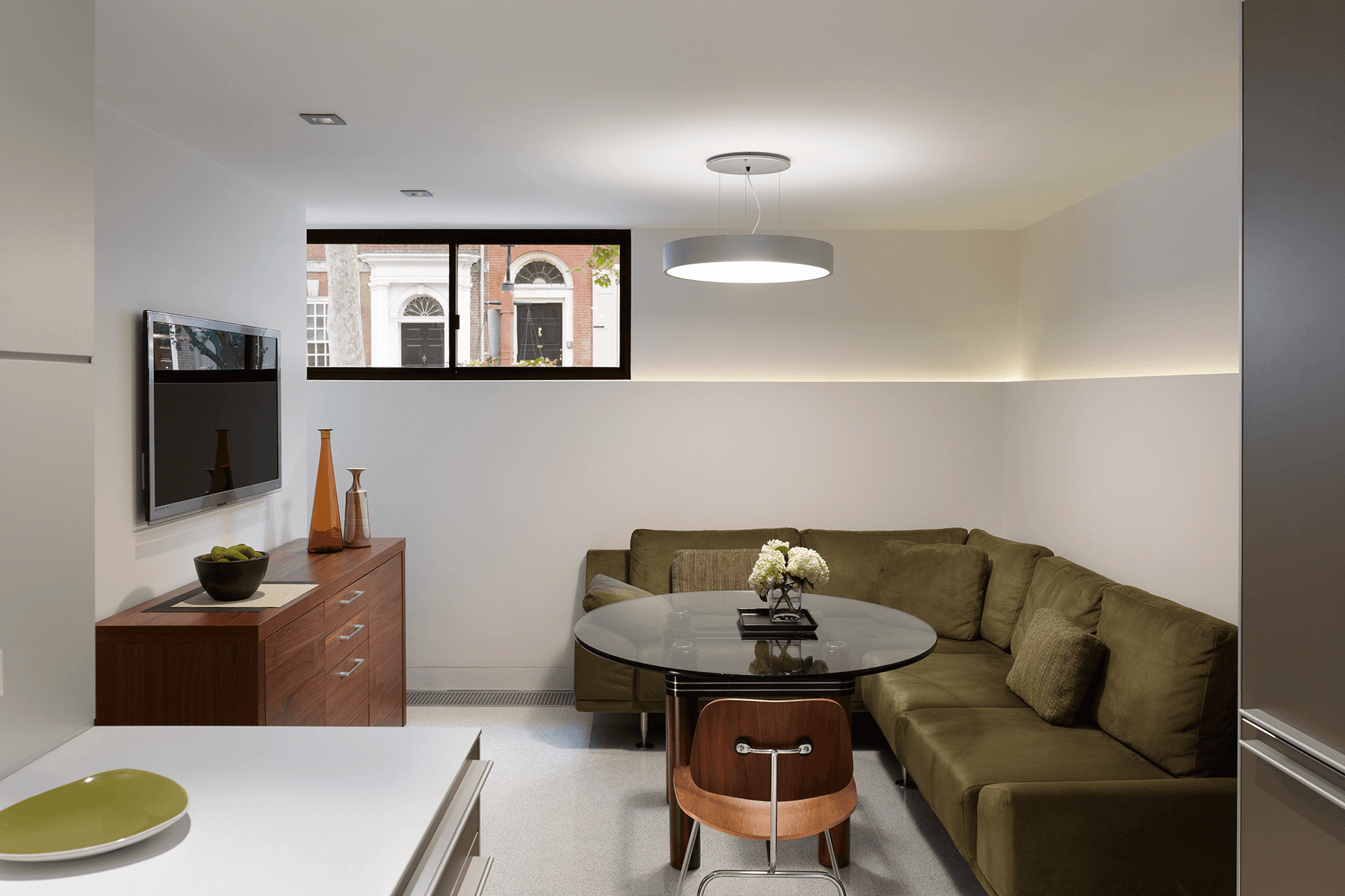 kYd-Society-Hill-Town-House-04.png