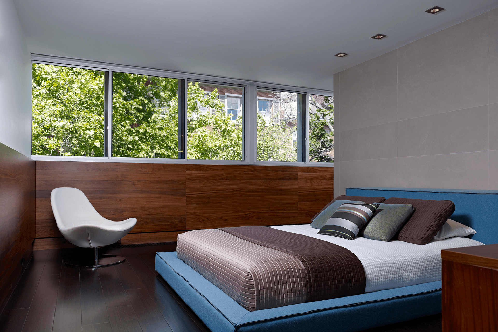 kYd-Society-Hill-Town-House-09.png