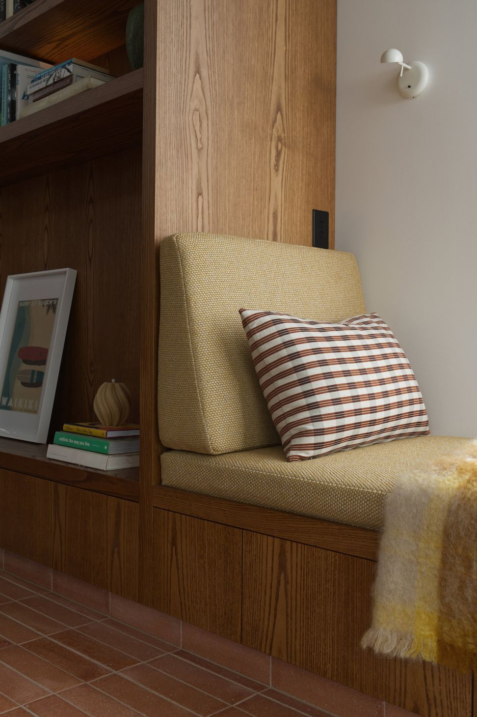 kate-pilot-design-leigh-beach-house-nz-092.jpg