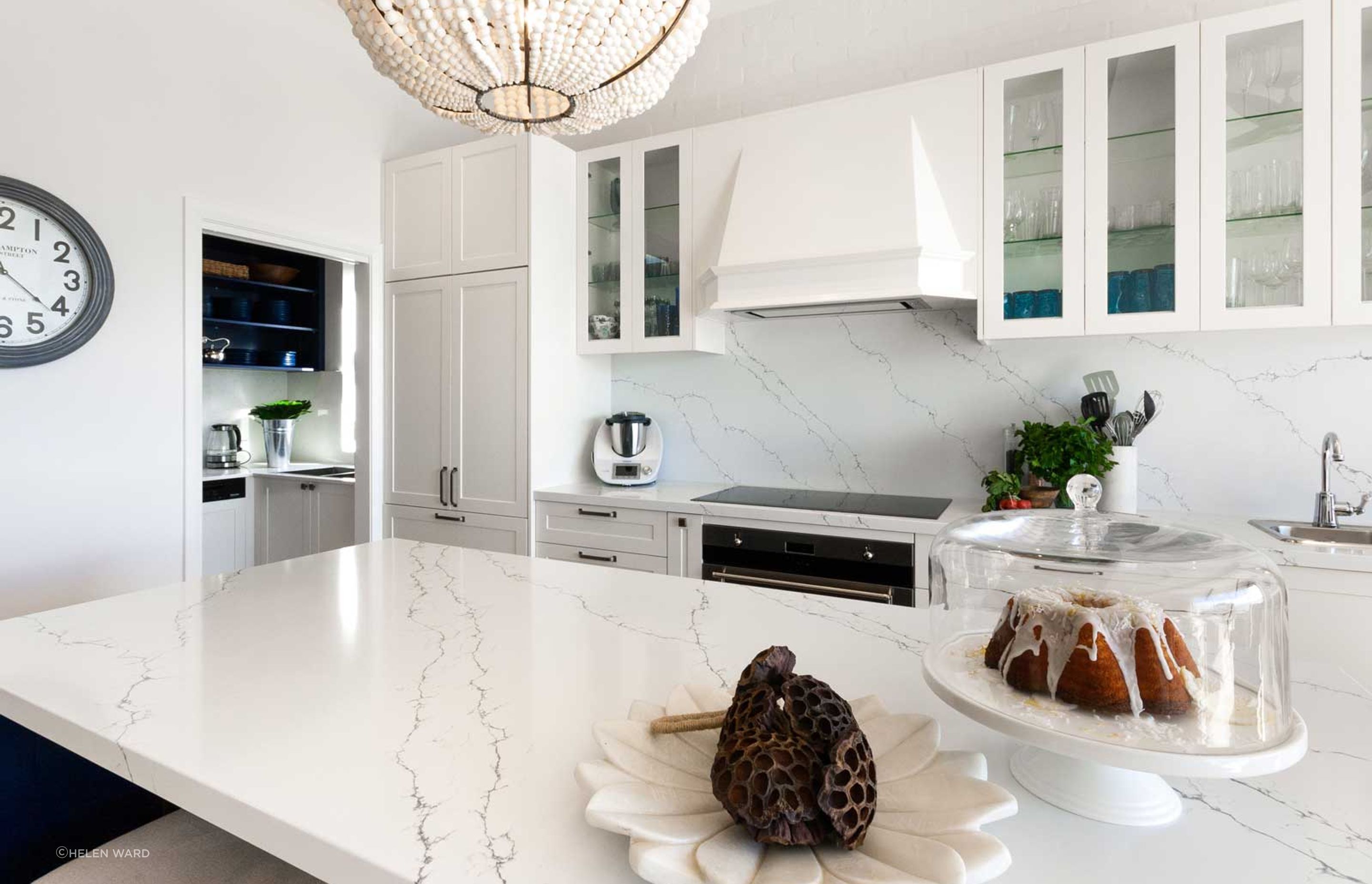 kitchen-design-palm-beach-fisher-paykel-dulux-polyurethane-quantum-quartz-miele-smeg-blanco-blum-01.jpg