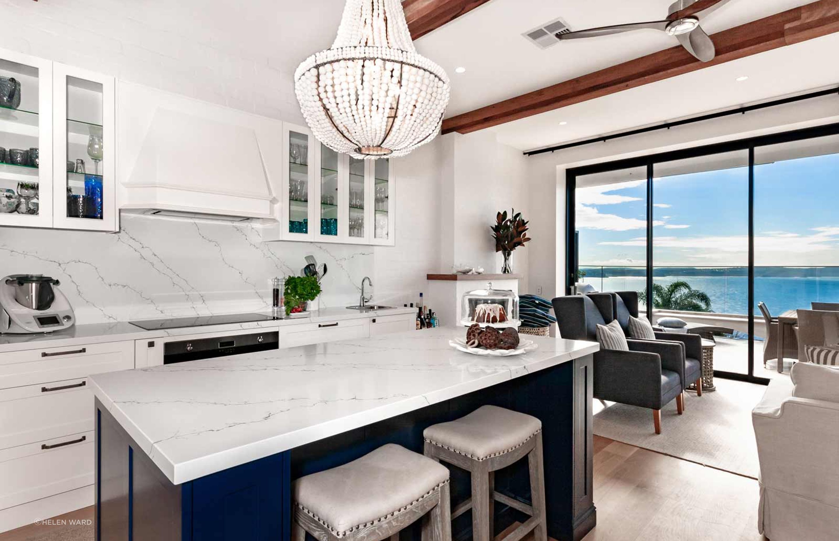 kitchen-design-palm-beach-fisher-paykel-dulux-polyurethane-quantum-quartz-miele-smeg-blanco-blum-02-v2.jpg