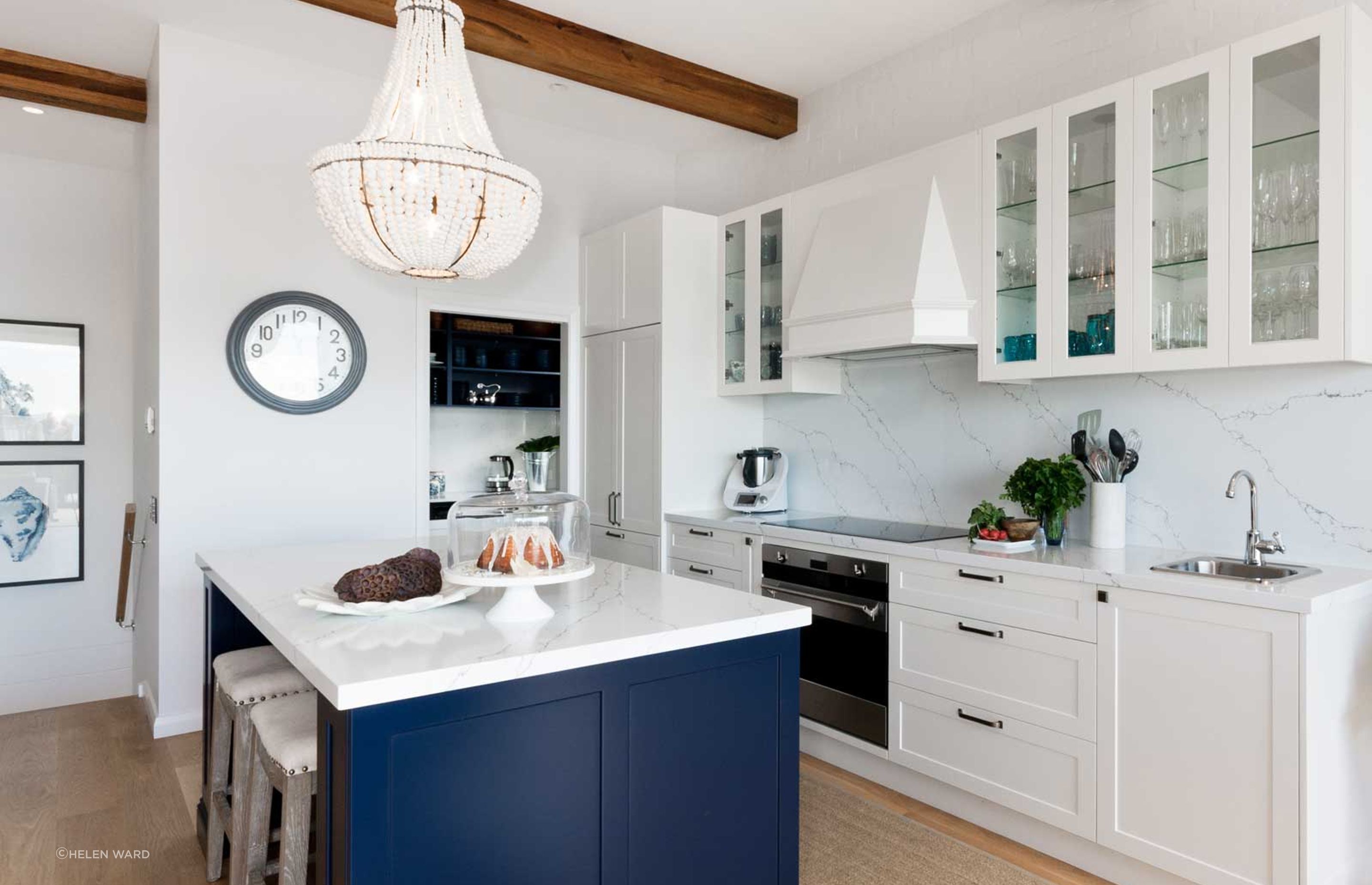 kitchen-design-palm-beach-fisher-paykel-dulux-polyurethane-quantum-quartz-miele-smeg-blanco-blum-03.jpg