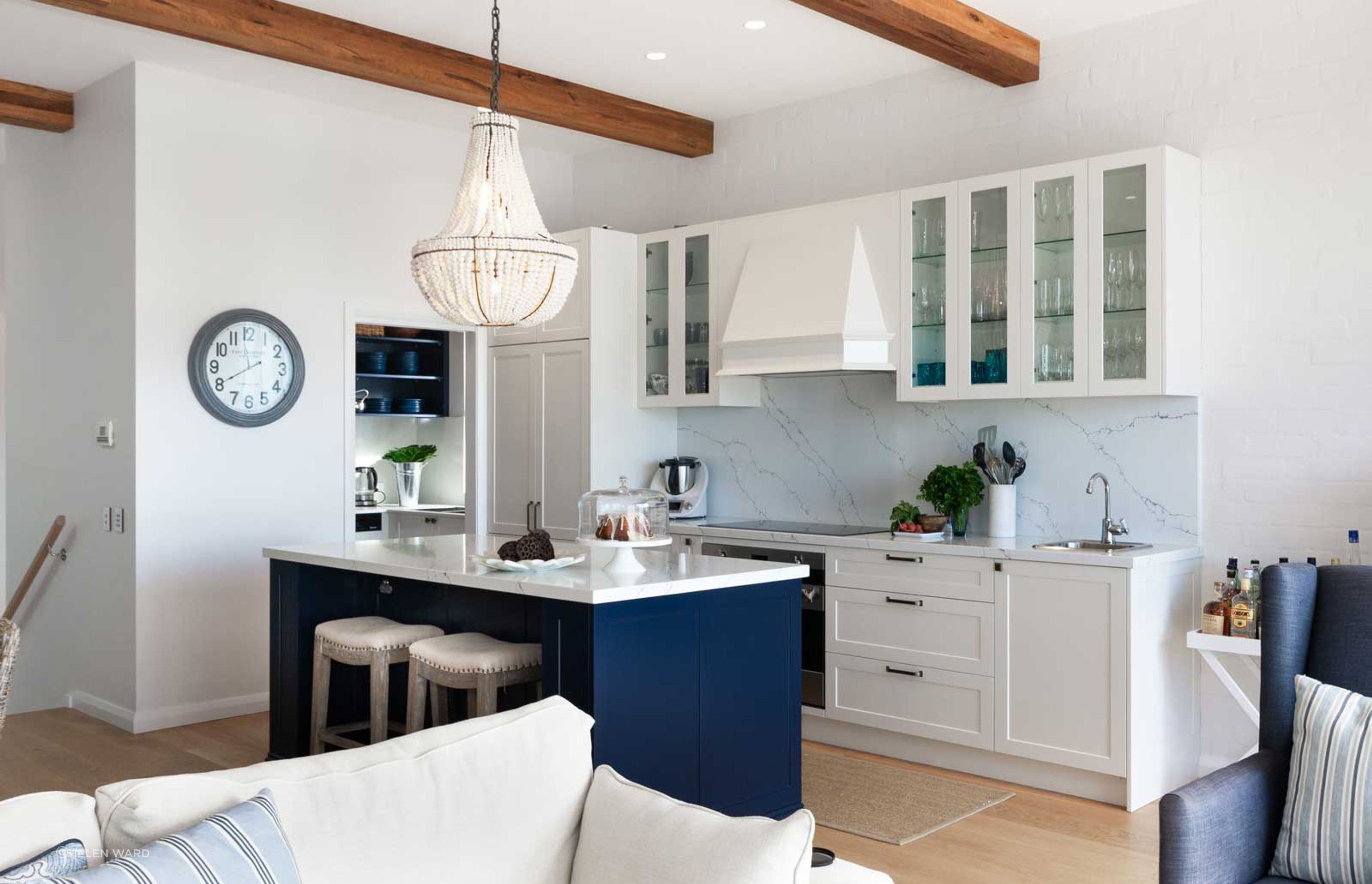 kitchen-design-palm-beach-fisher-paykel-dulux-polyurethane-quantum-quartz-miele-smeg-blanco-blum-06.jpg