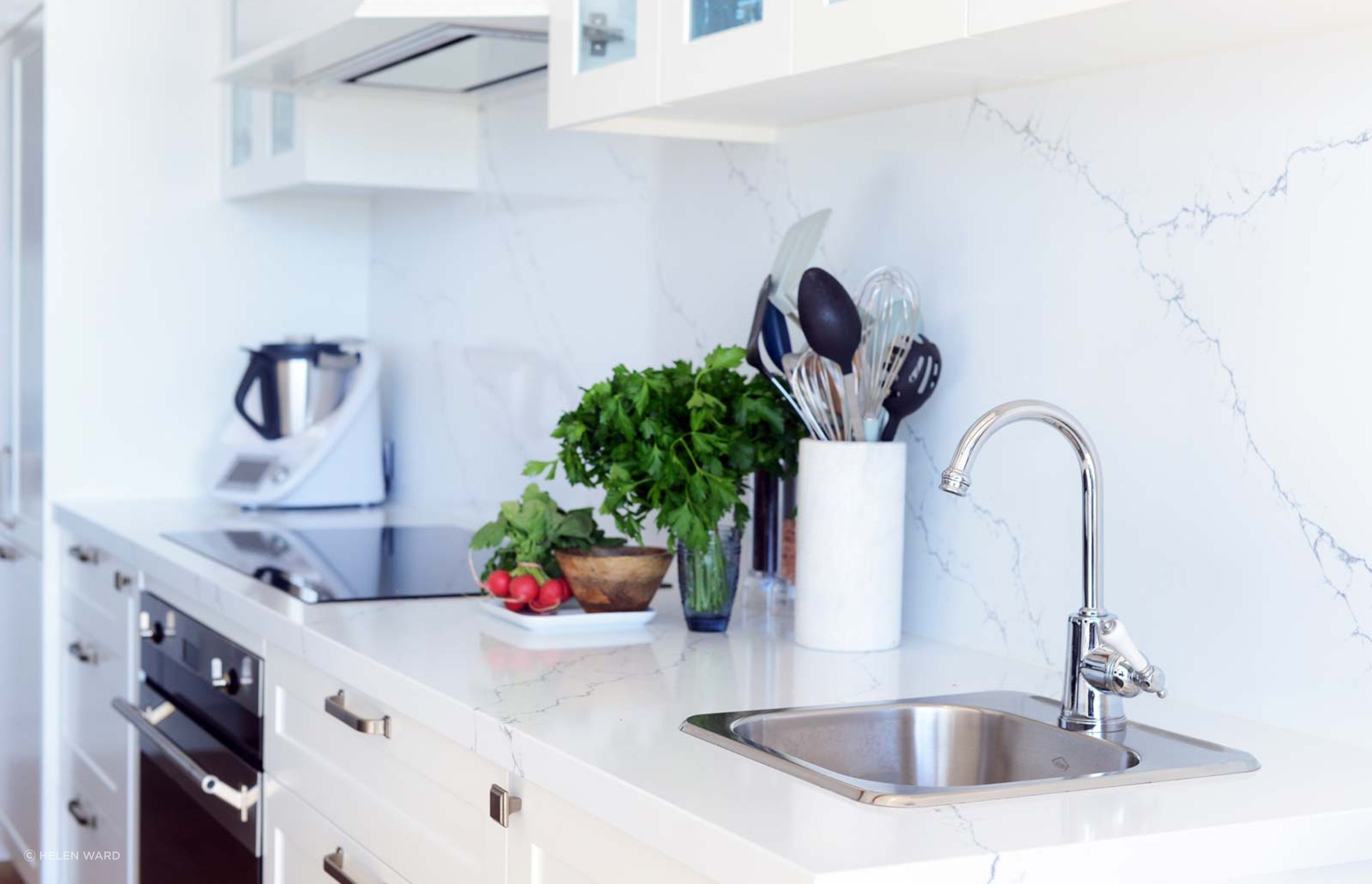 kitchen-design-palm-beach-fisher-paykel-dulux-polyurethane-quantum-quartz-miele-smeg-blanco-blum-66.jpg