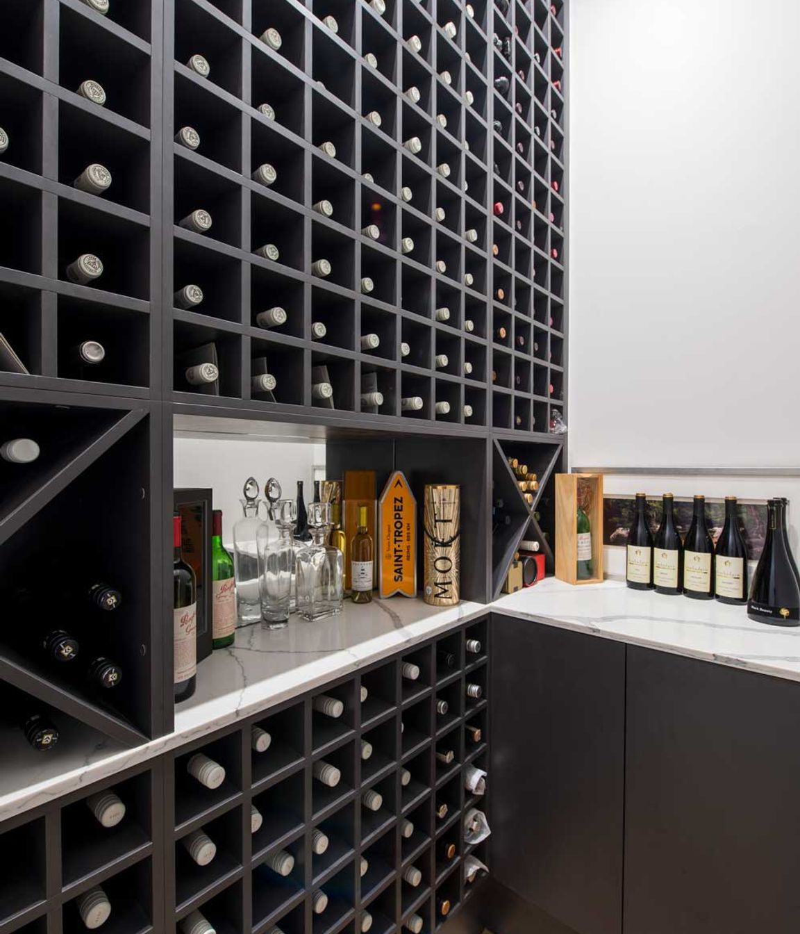 kitchen-design-sydney-luxury-classic-shaker-wine-cellar-storage-vzug-liebherr-blum-10.jpg