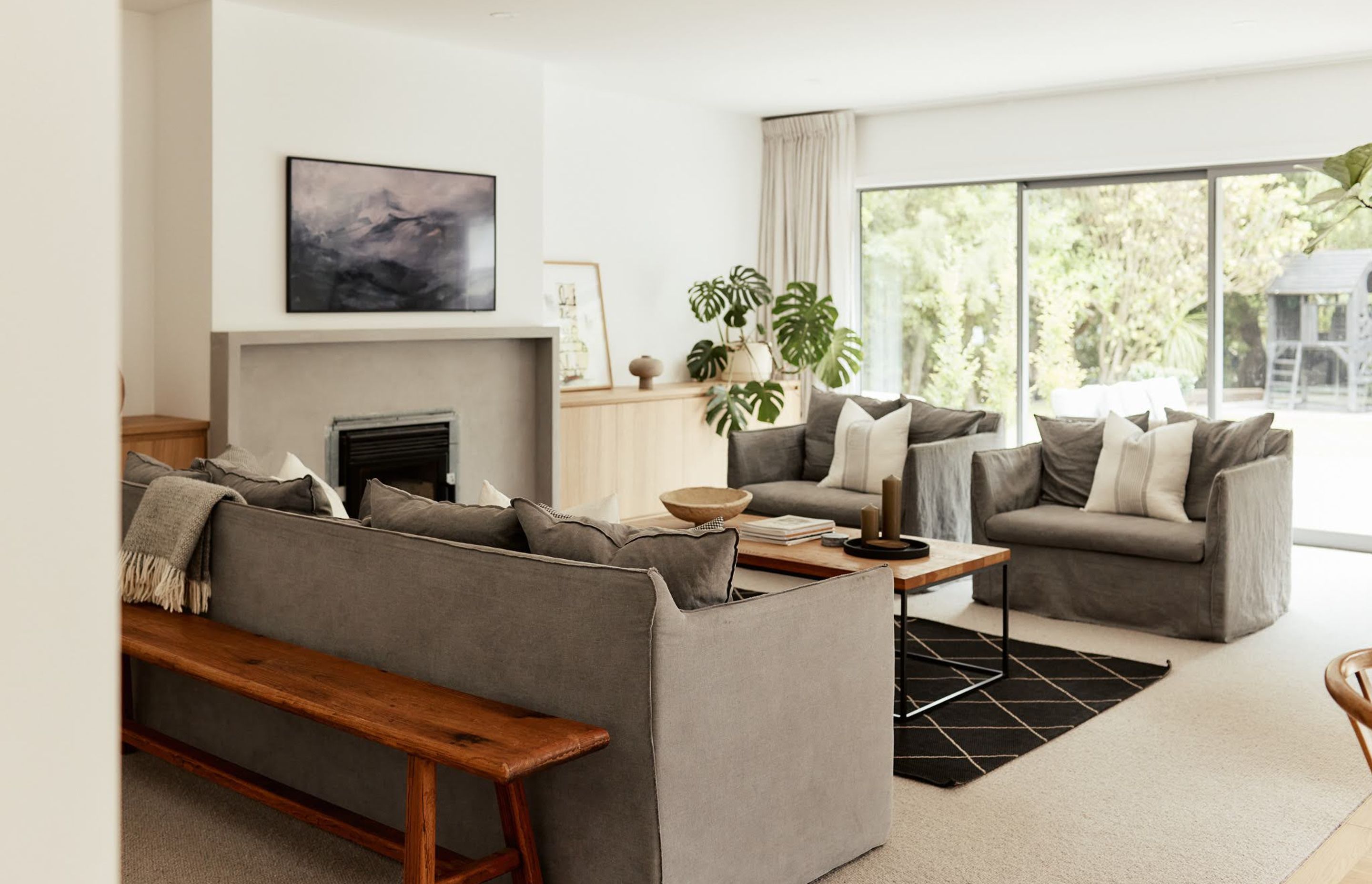 lounge-2-1-v2.jpg