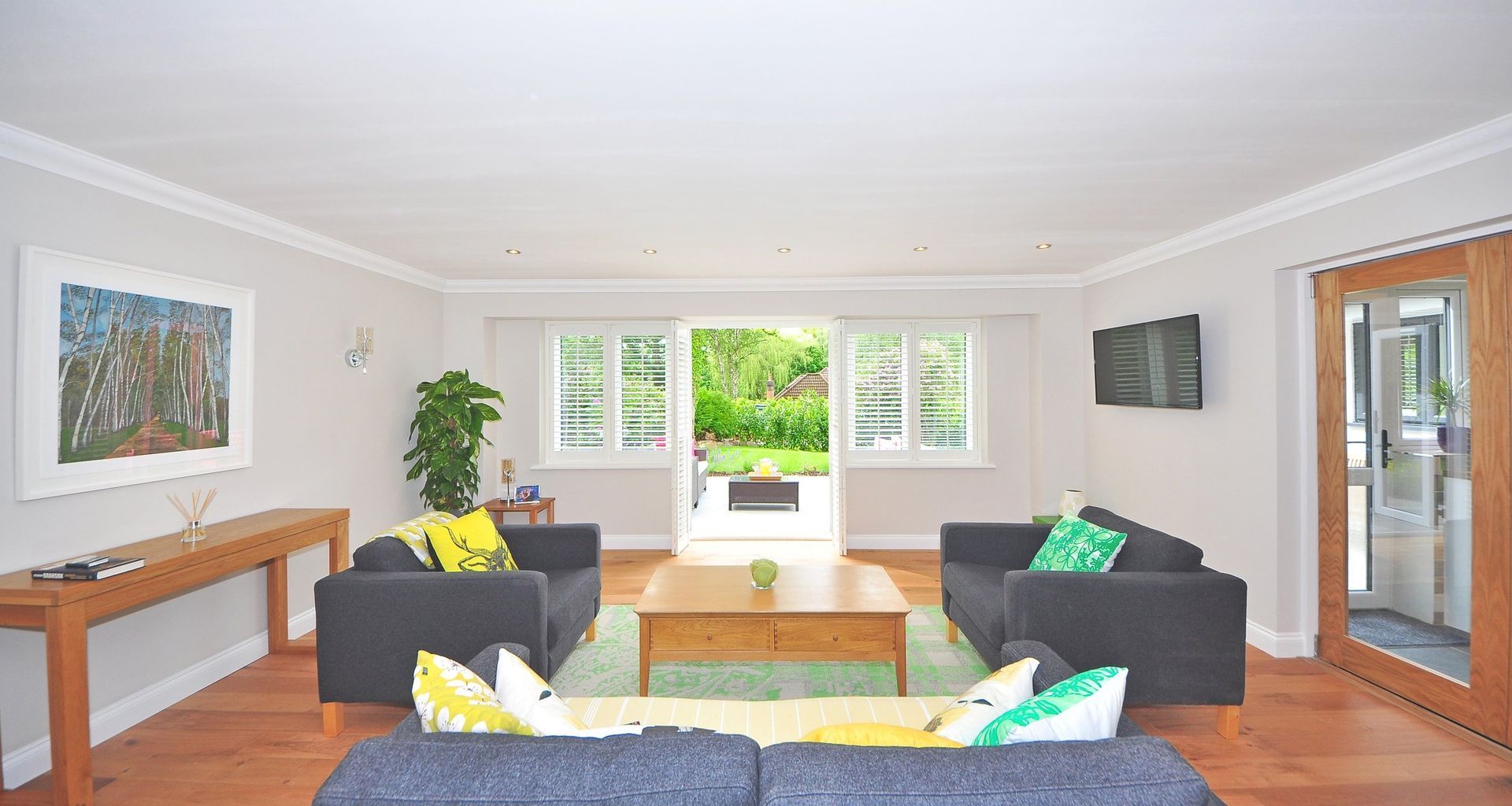 Living Renovations banner