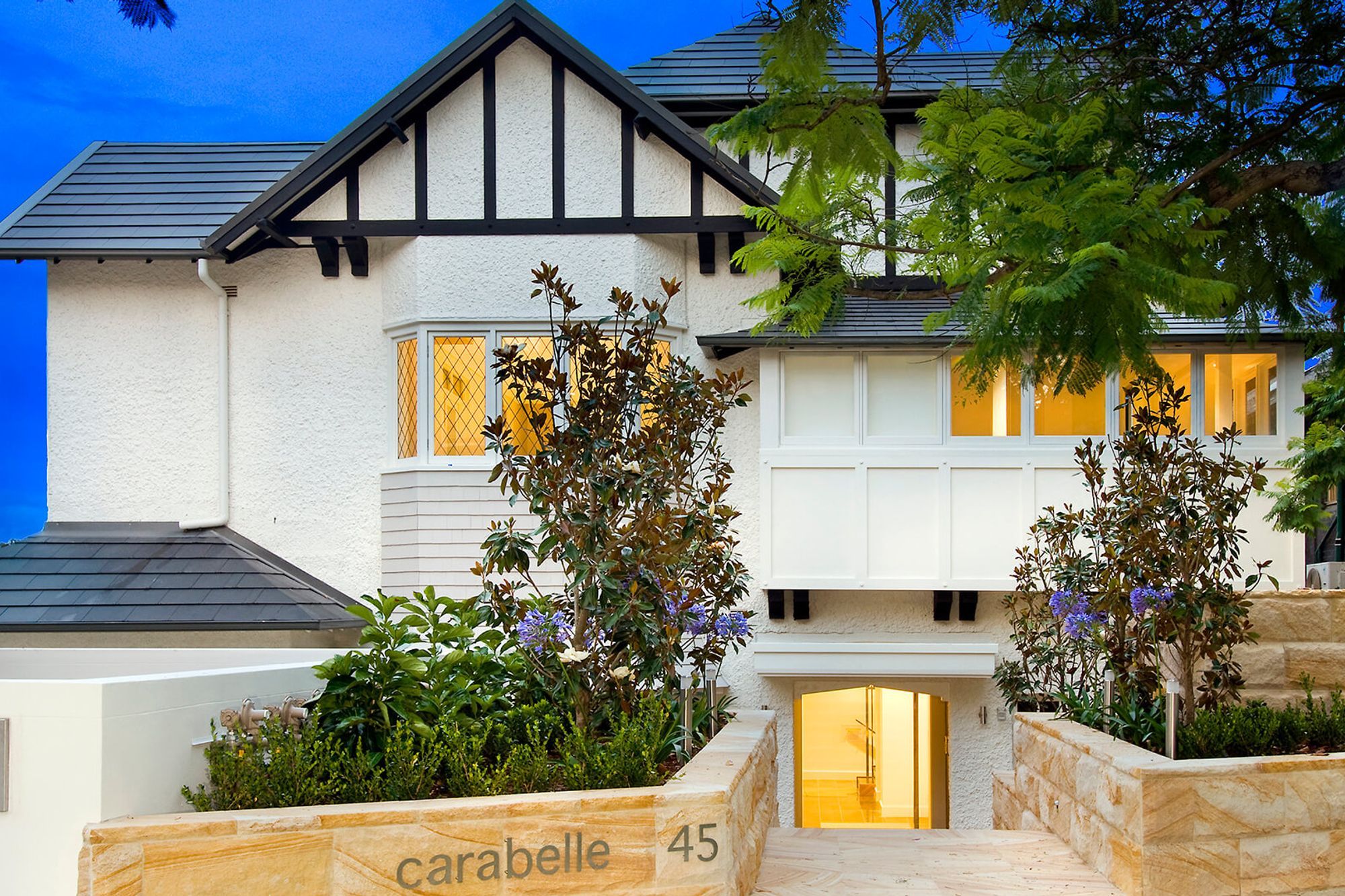 Carabelle Apartments, Kirribilli