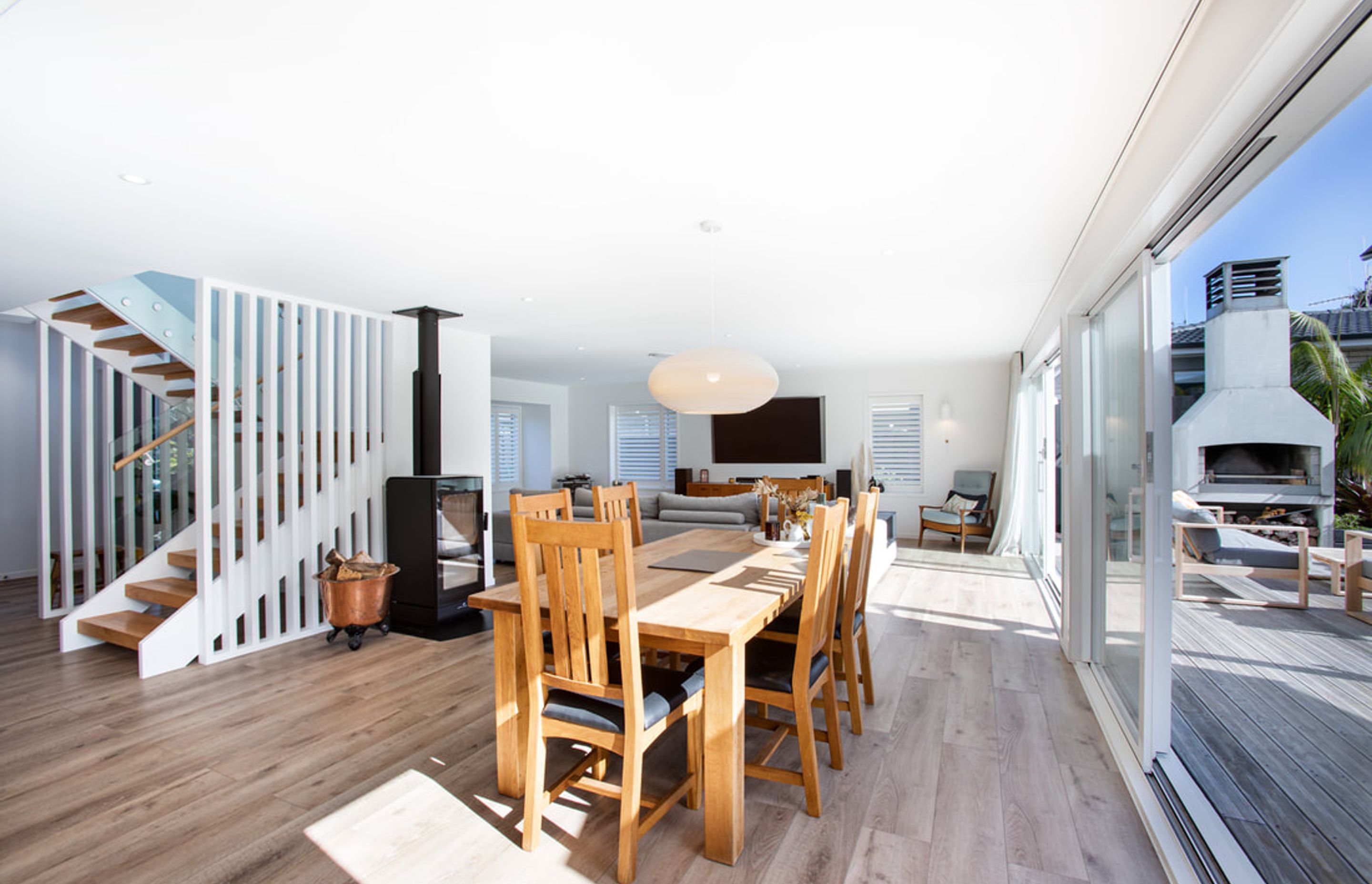 Complete Refurbishment Provides Perfect Indoor, Outdoor Flow!