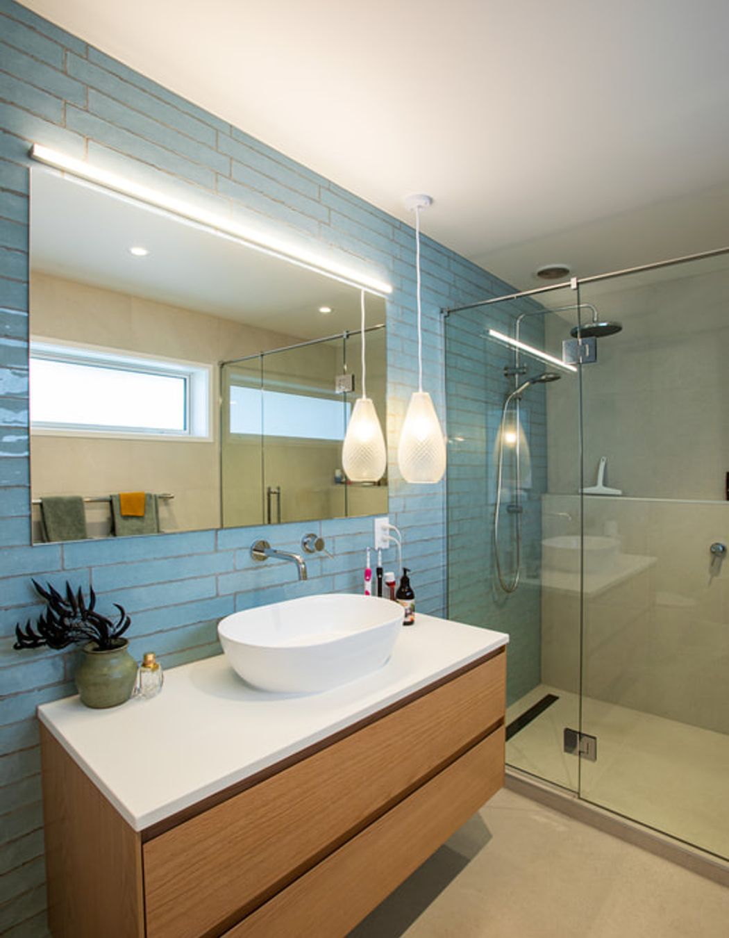 Complete Refurbishment Provides Perfect Indoor, Outdoor Flow!