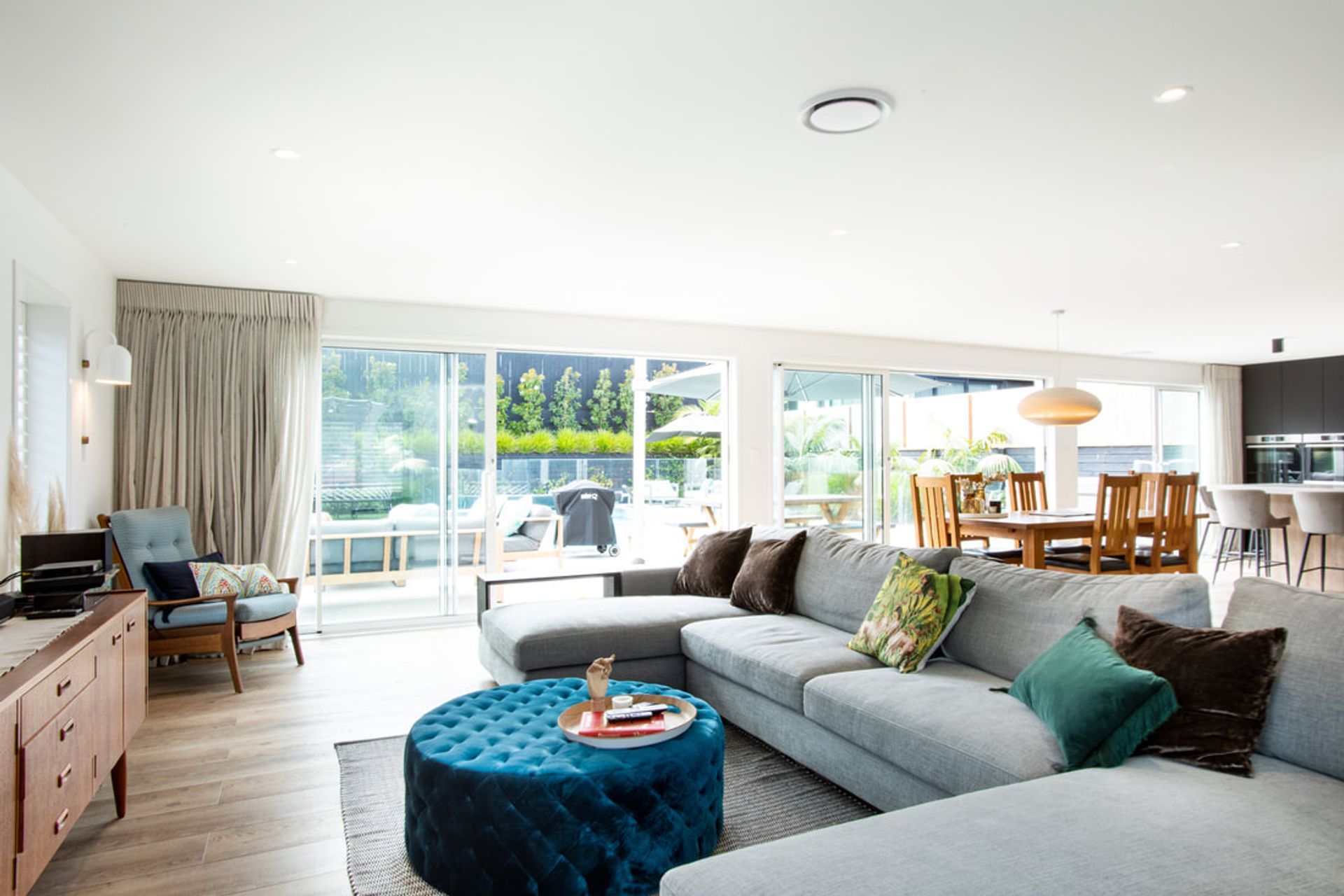 Complete Refurbishment Provides Perfect Indoor, Outdoor Flow!