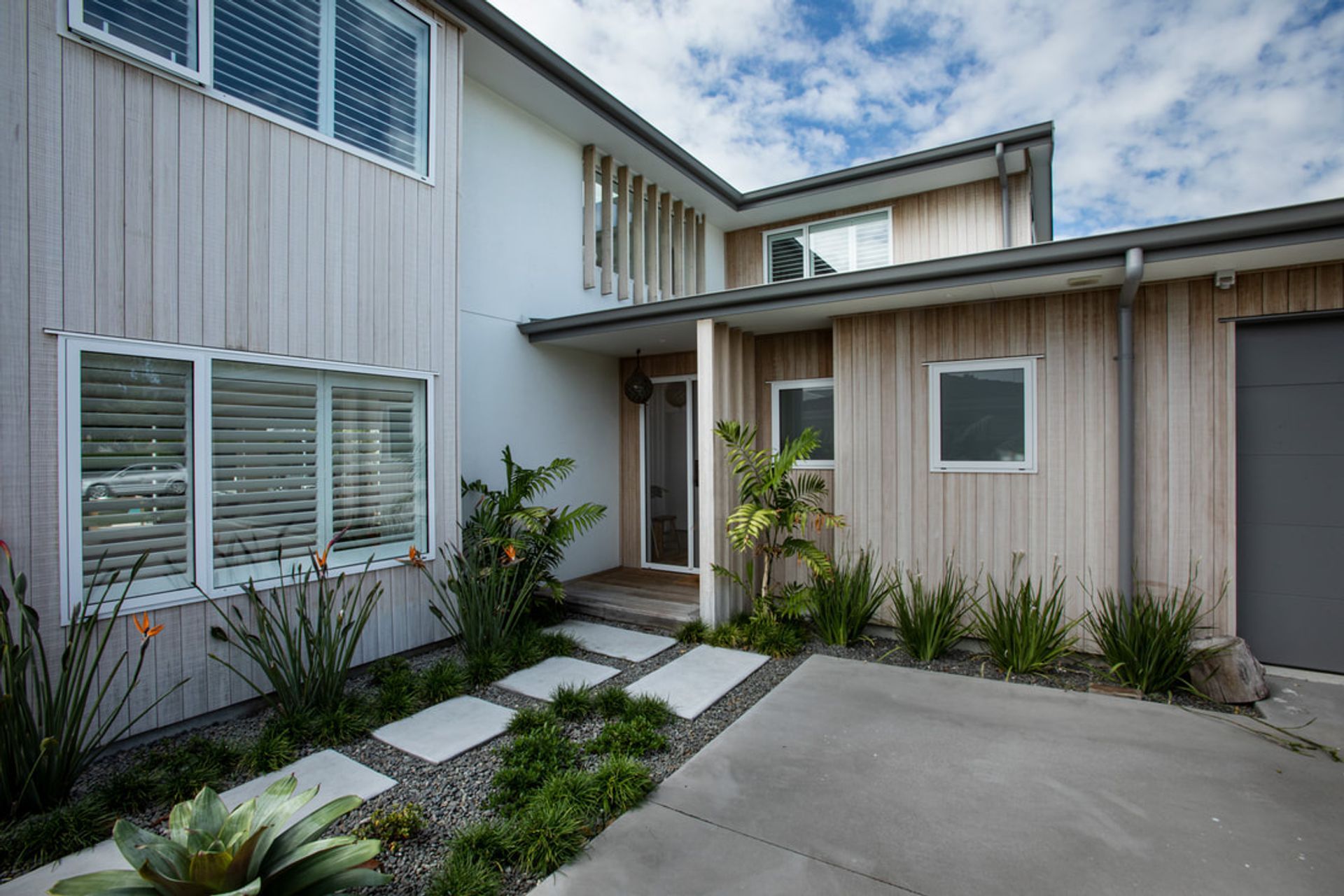 Complete Refurbishment Provides Perfect Indoor, Outdoor Flow!