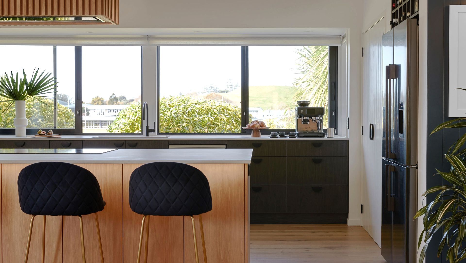 Mid Century Beach House, Glendowie banner