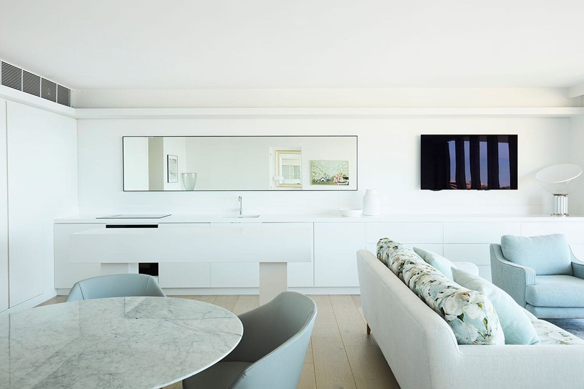 Elizabeth Bay Apartment