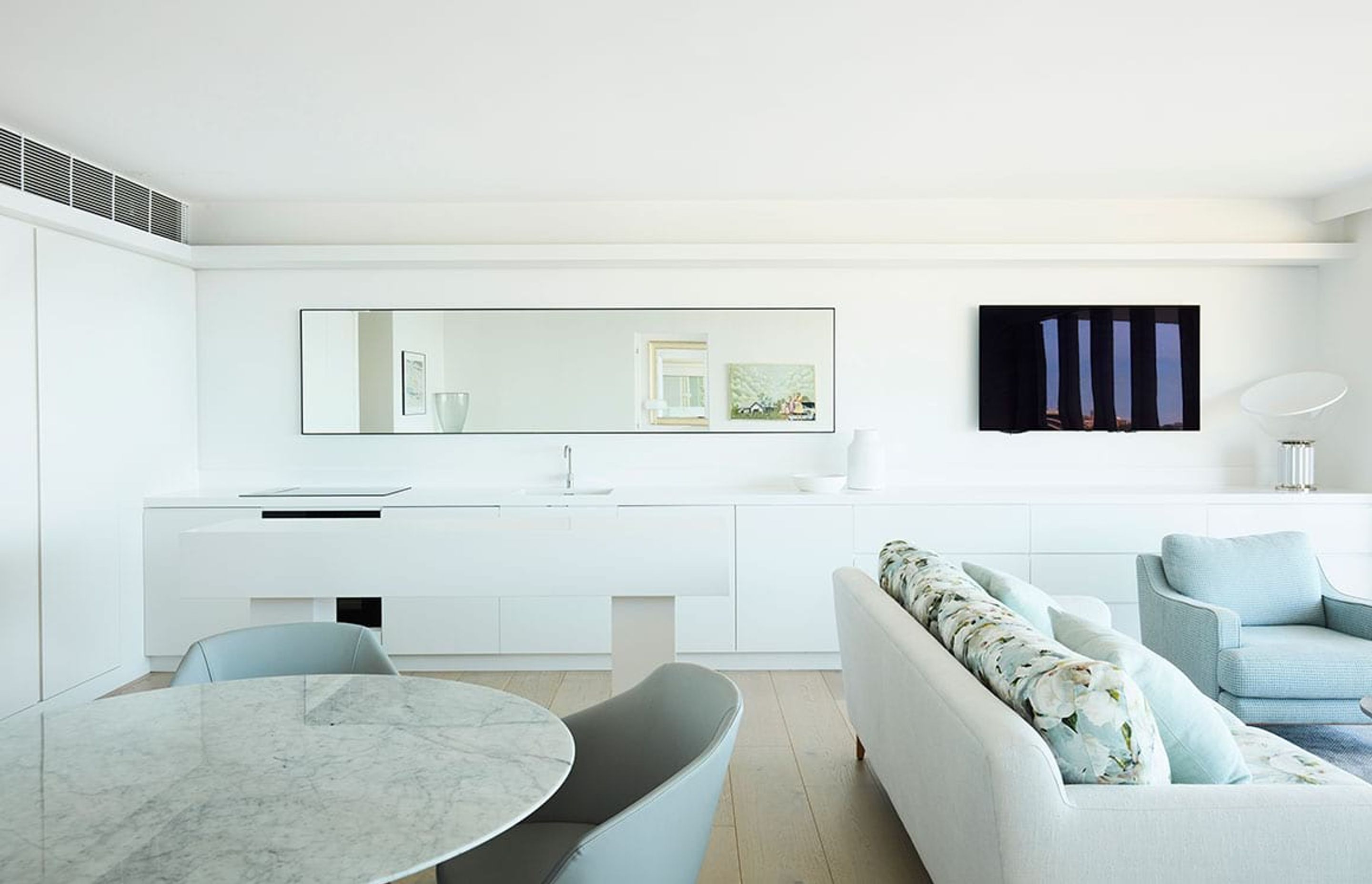Elizabeth Bay Apartment