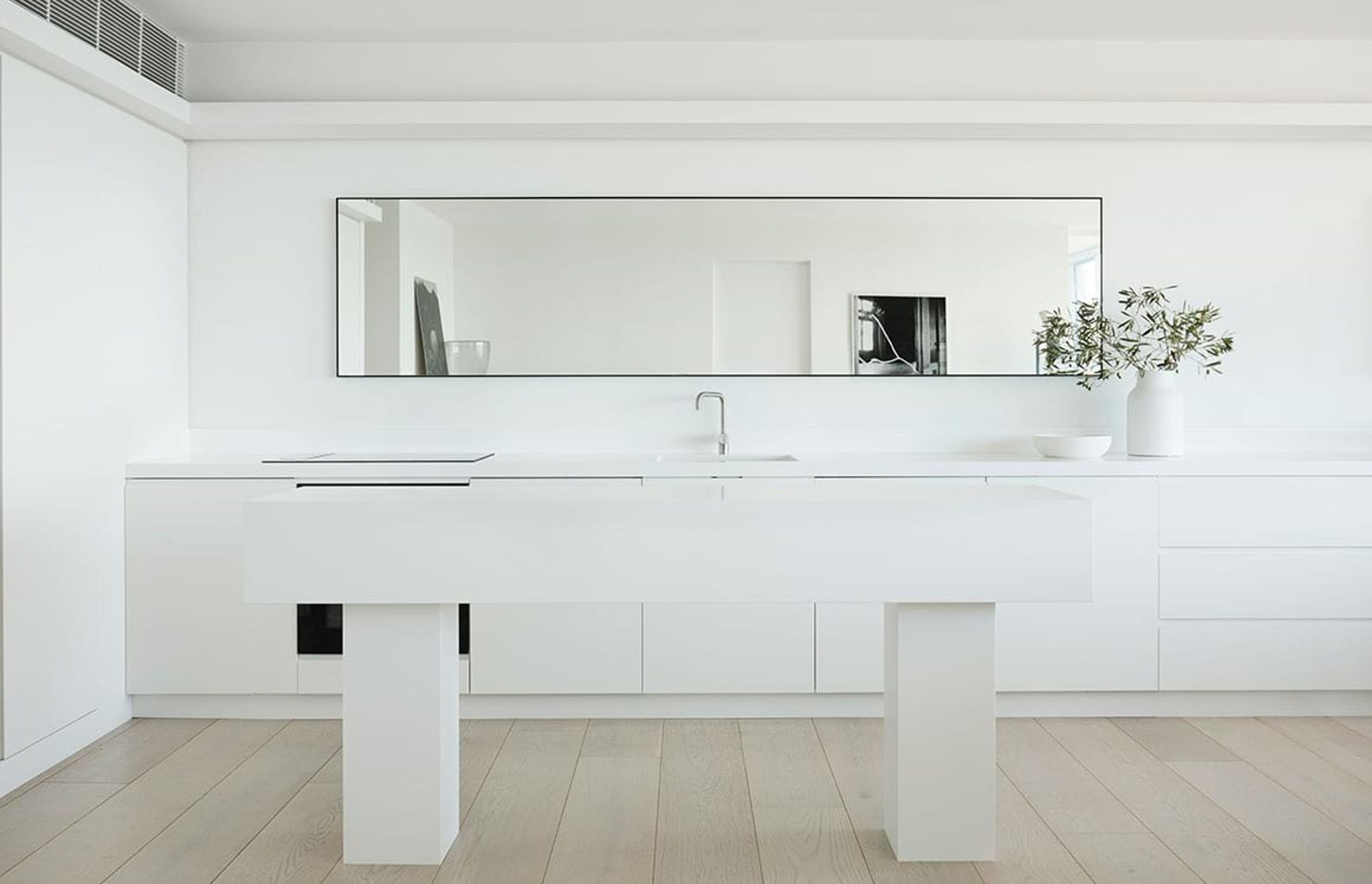 Elizabeth Bay Apartment