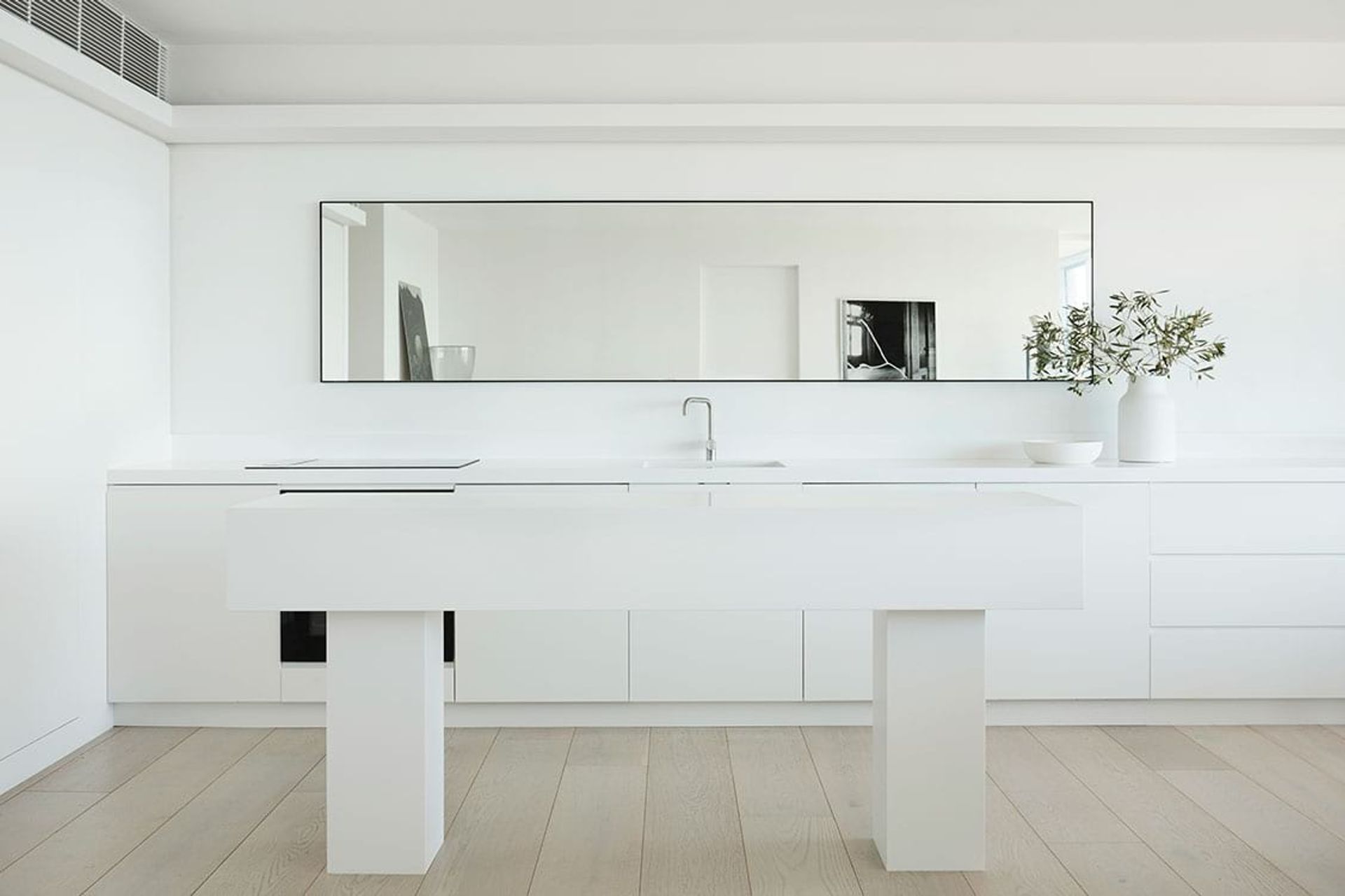 Elizabeth Bay Apartment