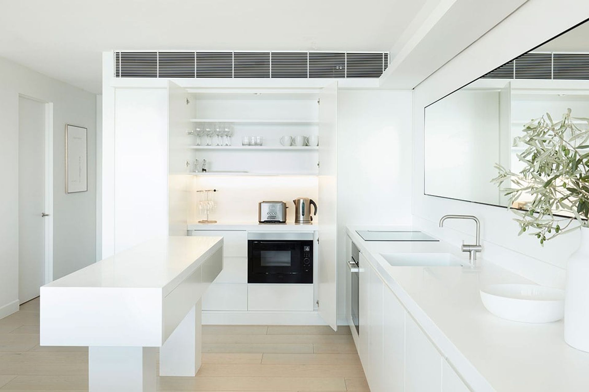 Elizabeth Bay Apartment