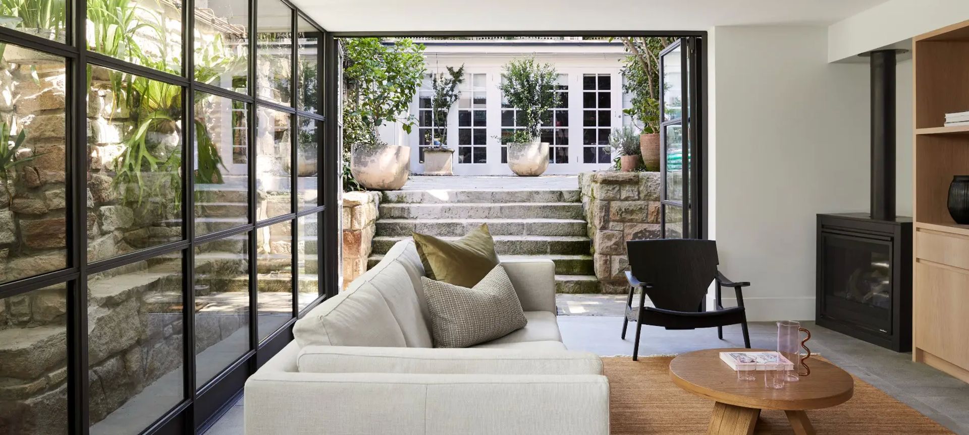 Manhattan Limestone | Project by Frankly Interior Design