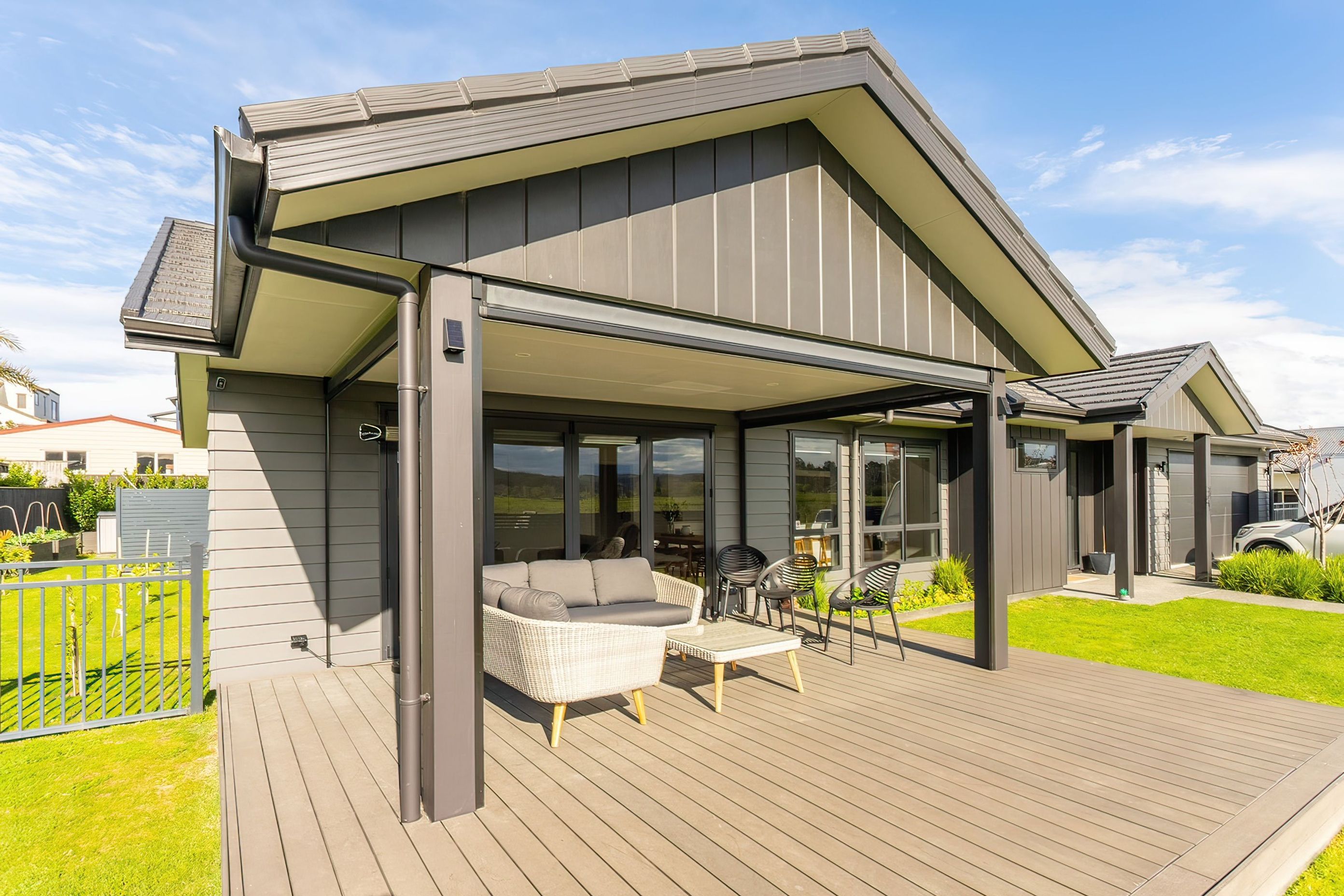 proactive-build-projects-pohutukawa-drive-02-topaz-very-compressed-2x.jpeg