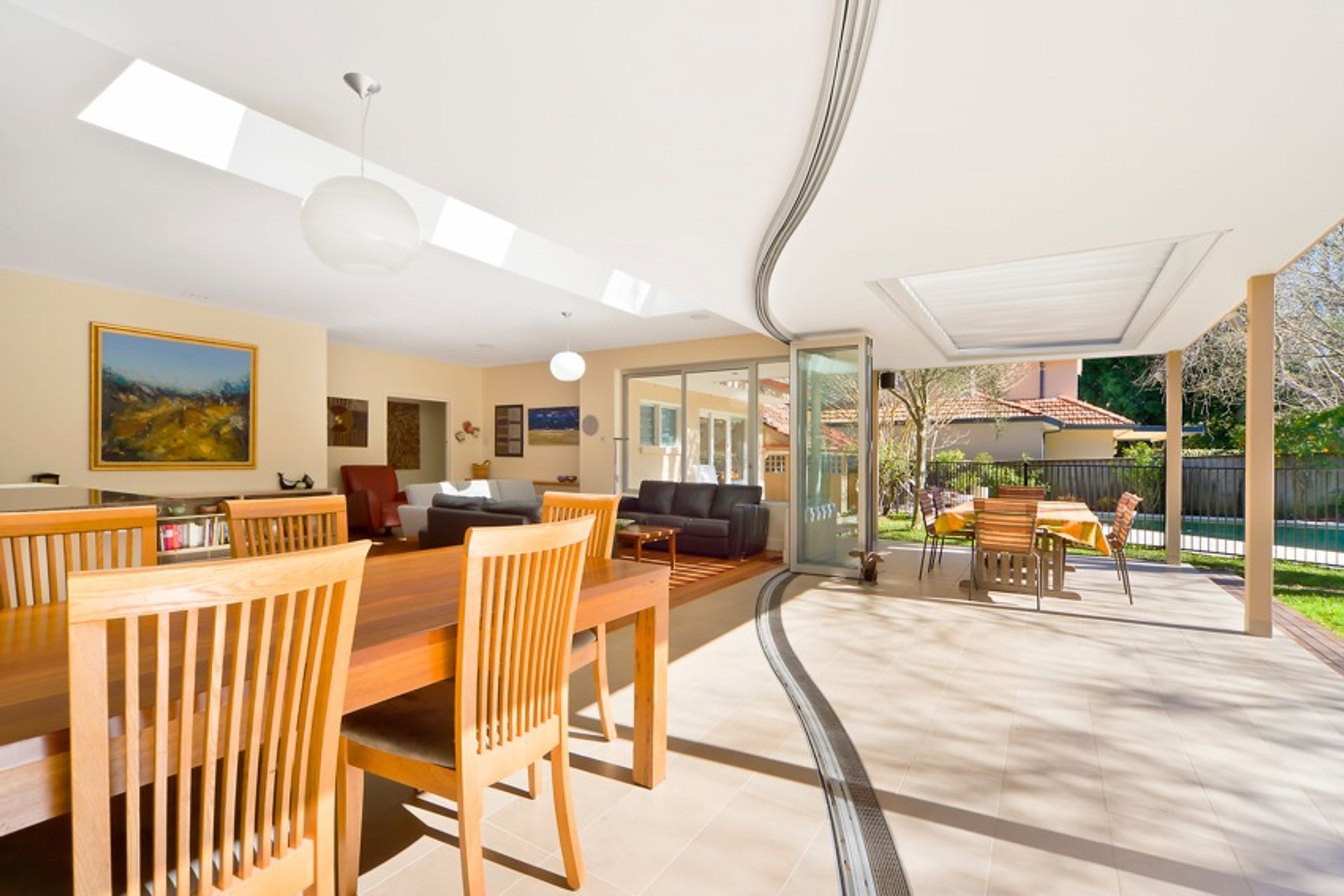 Curved bi folding door at rear