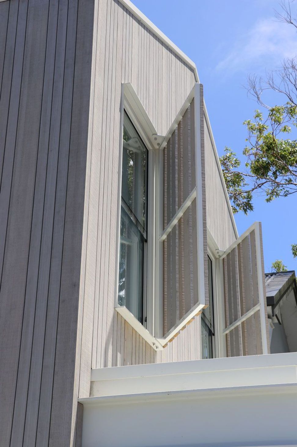 slat-screen-window-privacy-and-shroud.jpg