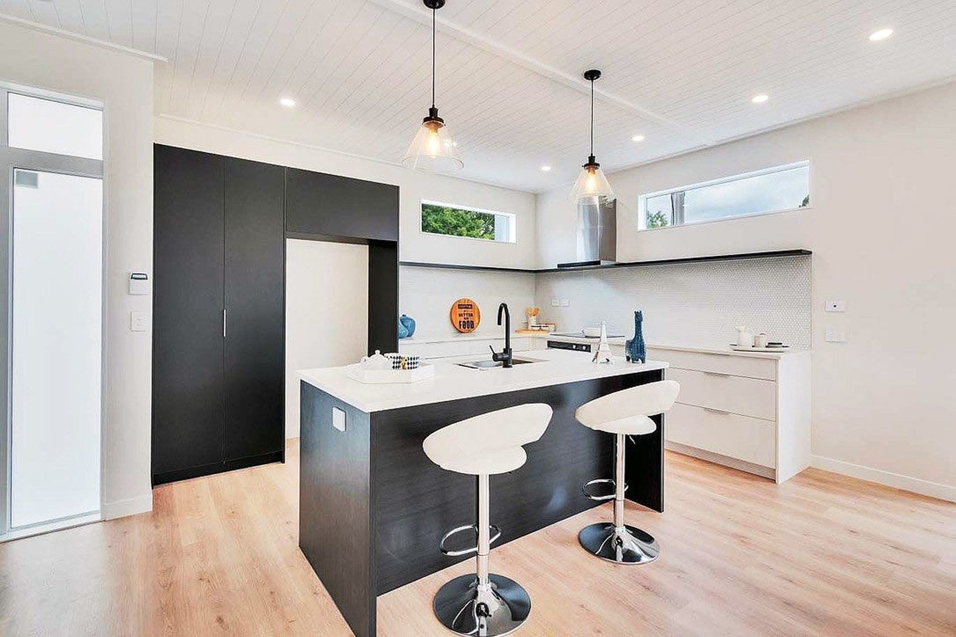 Kitchens & Renovations