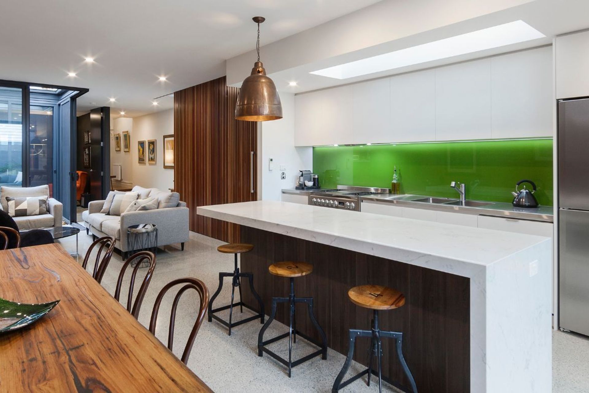 Albert Park, Danks St