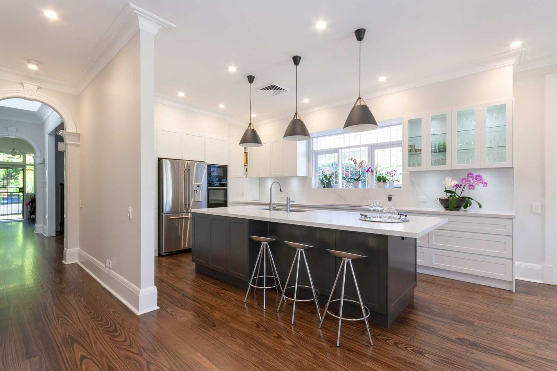 sydney-kitchen-design-dulux-classic-shaker-kitchen-cabinets-neff-bora-1.jpg