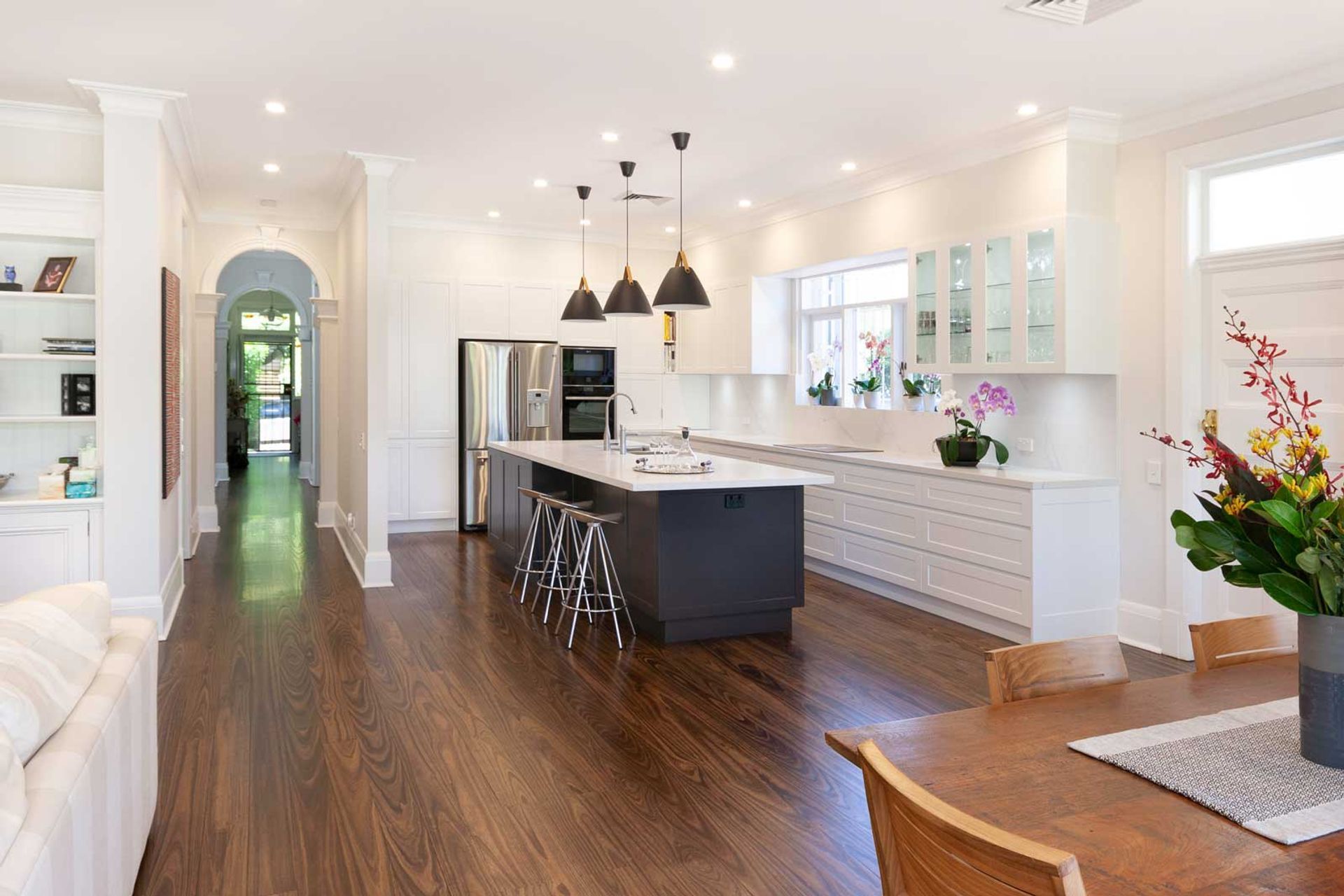 sydney-kitchen-design-dulux-classic-shaker-kitchen-cabinets-neff-bora-2.jpg