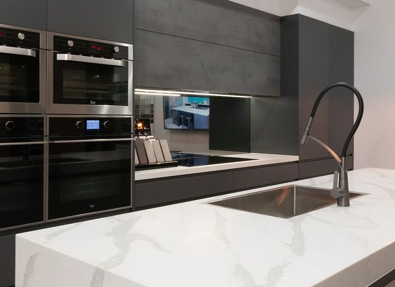 Contemporary Two-tone Kitchen, Drummoyne