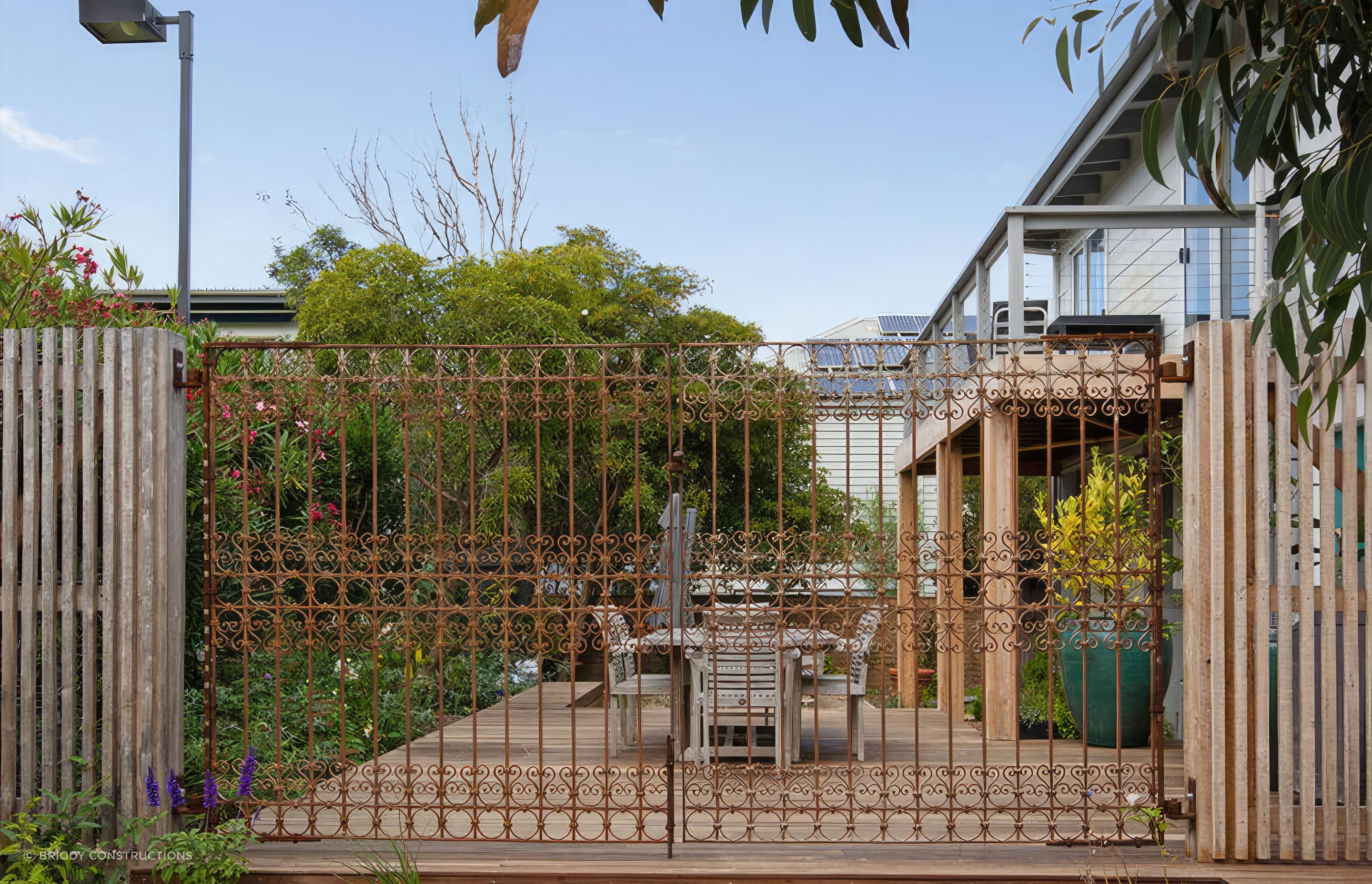 upAnglesea-deck-4-900x700-fix-standard-scale-400x.jpg