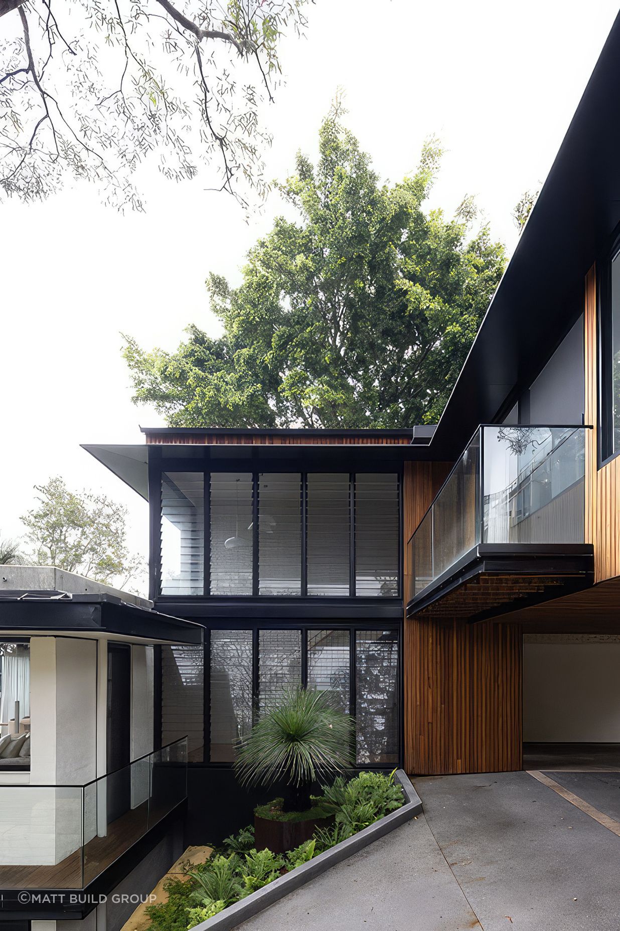 upMATTBUILD-Lilli-Pilli-Main-Slider-Image-19-560x800-1-fix-standard-scale-200x.jpg