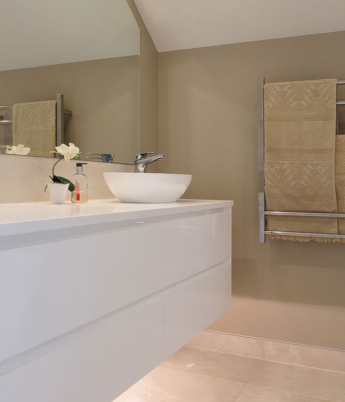 upMorganbathroomrenovation3-fix-standard-scale-200x.jpg