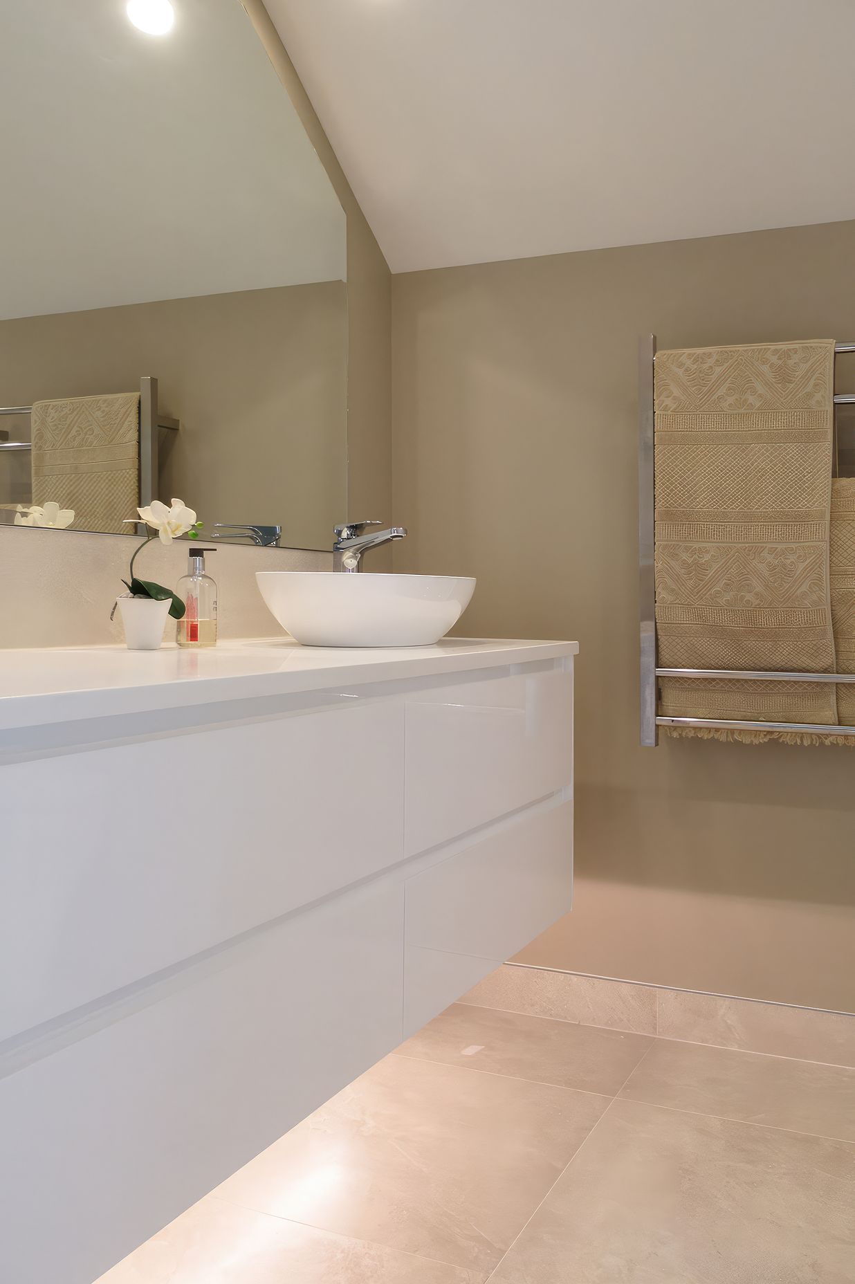 upMorganbathroomrenovation3-fix-standard-scale-200x.jpg