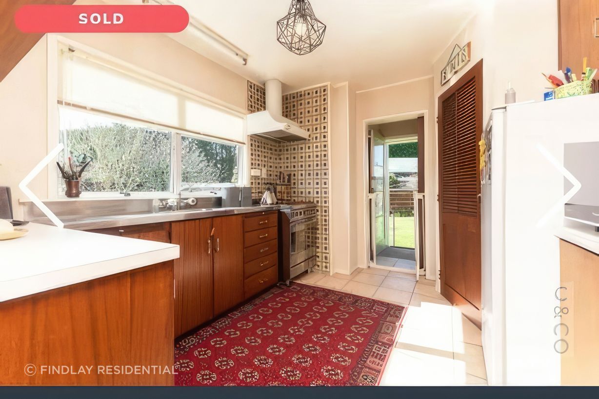 upbefore-renovation-kitchen-project-findlay-residential-builder-AoPE767X80FWRG22-fix-standard-scale-400x.jpg