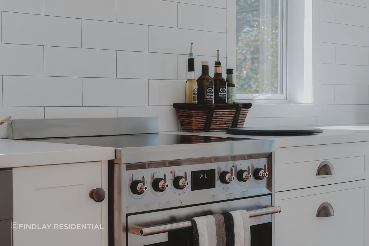 uprenovation-kitchen-project-findlay-residential-builder-2-YD0jZ8GyzPiWaWVj-fix-standard-scale-400x.jpg