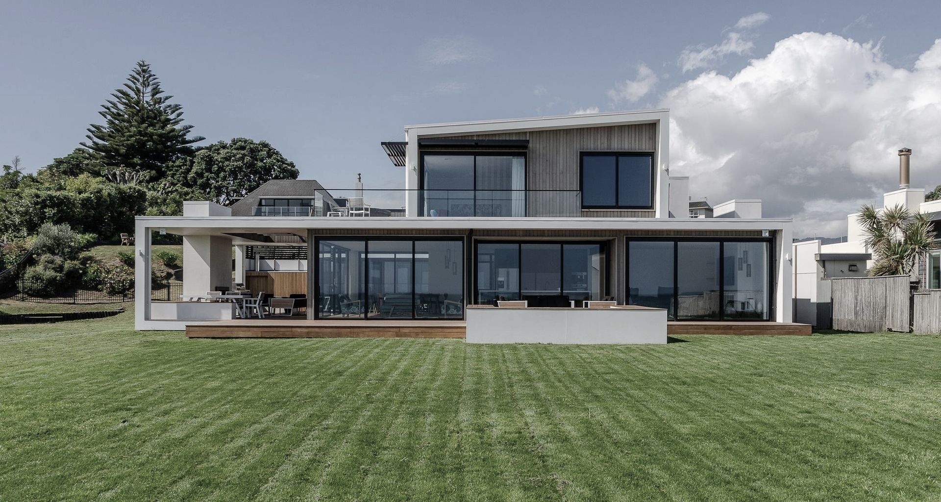 Waikanae Beach House banner