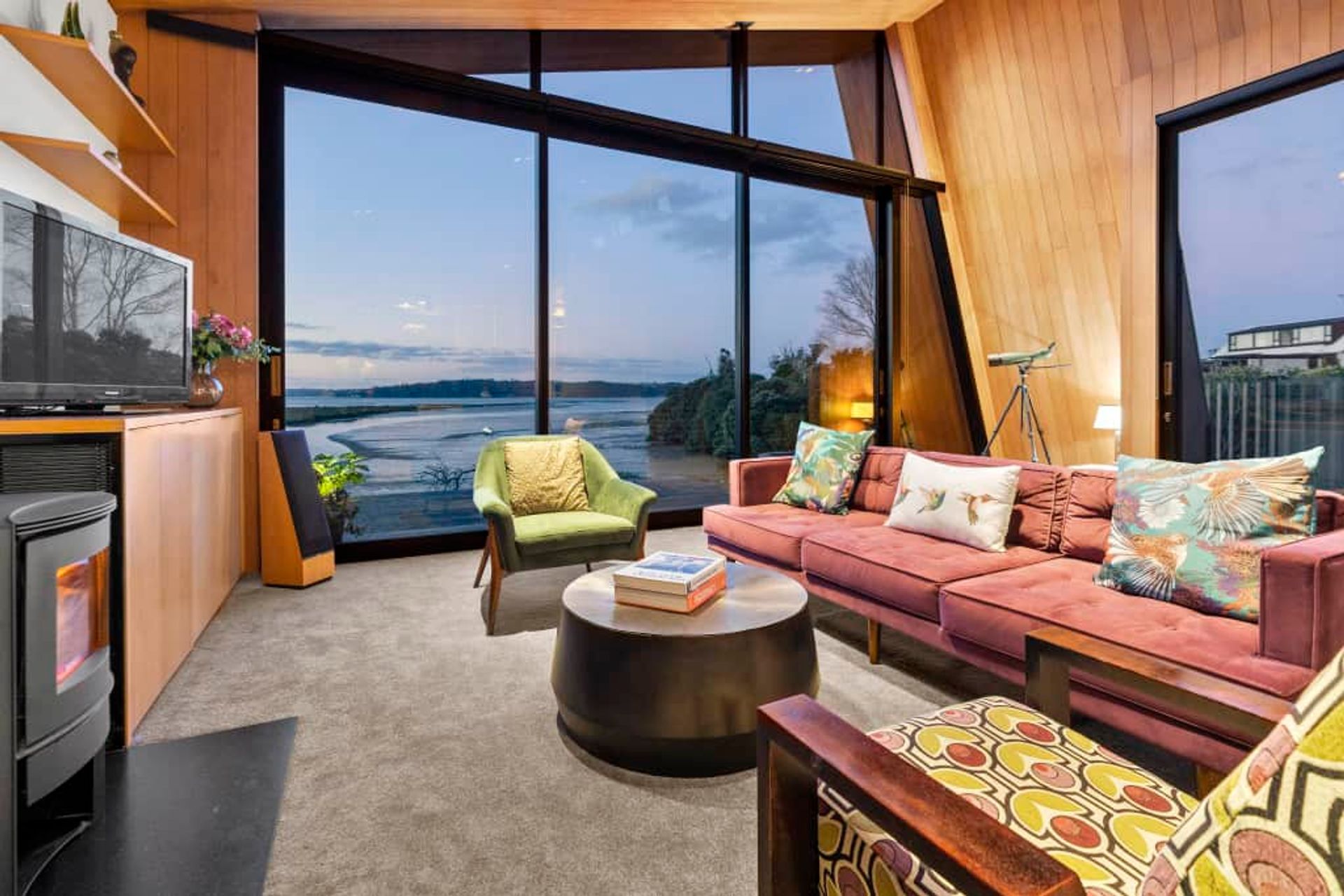 Winsomere Crescent, Westmere