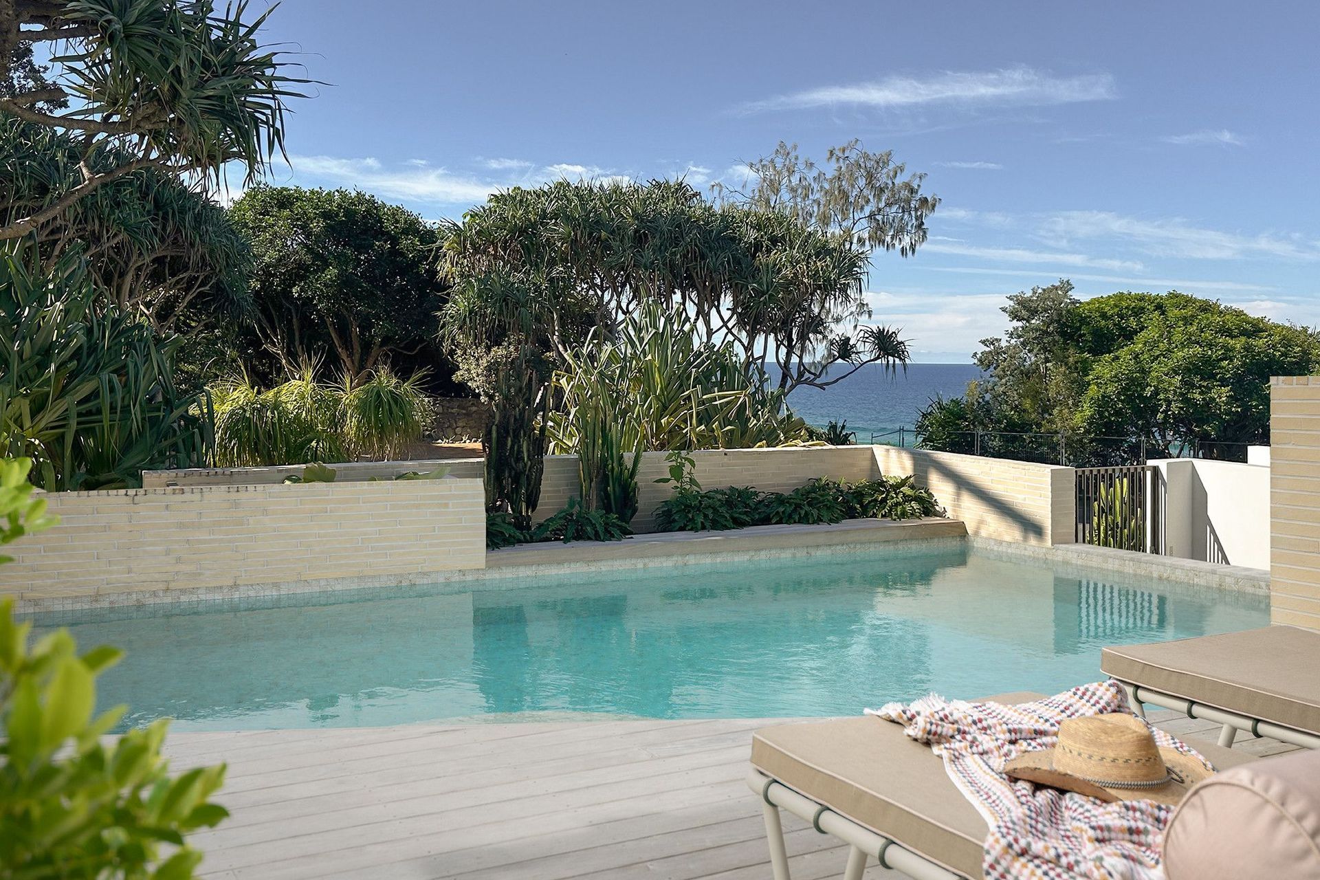 Villa Solare - Pool. Pool terrace looking out to the ocean.
