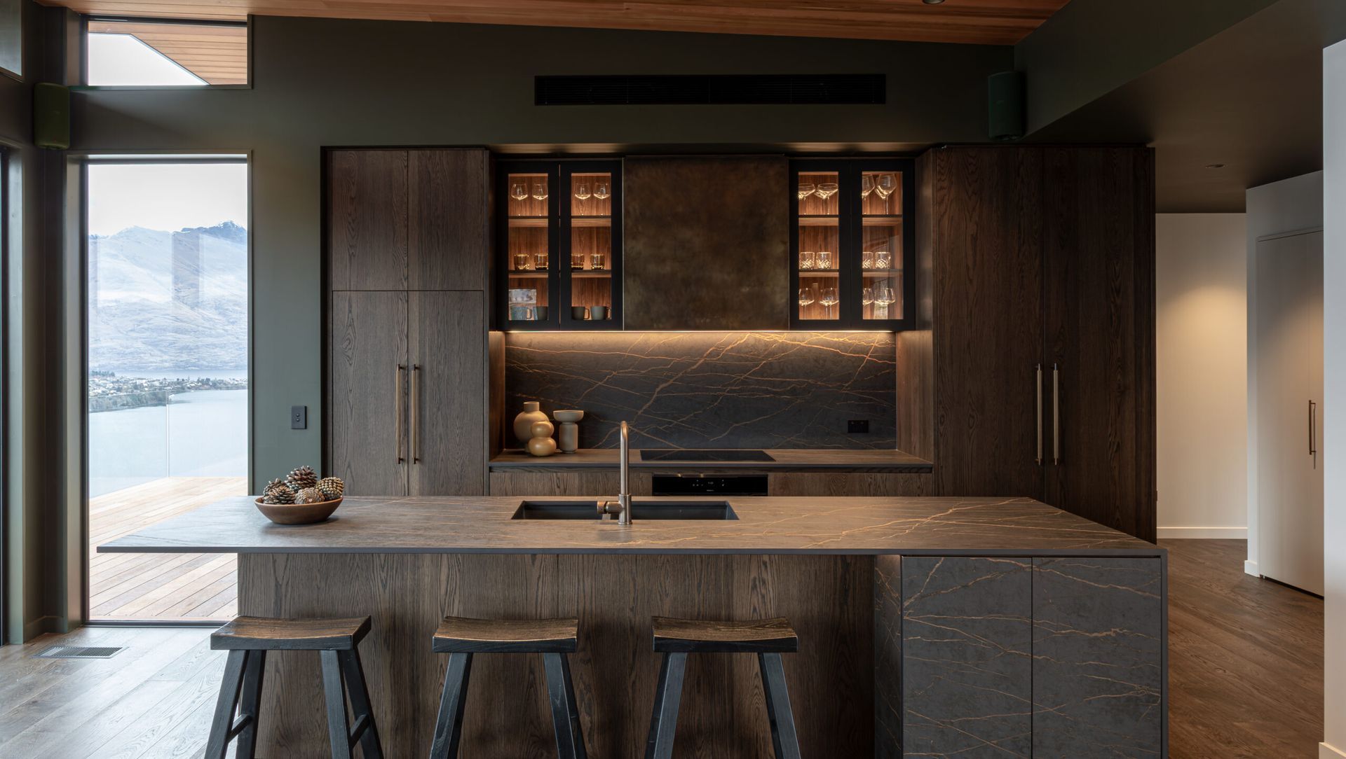Laurent Dekton banner