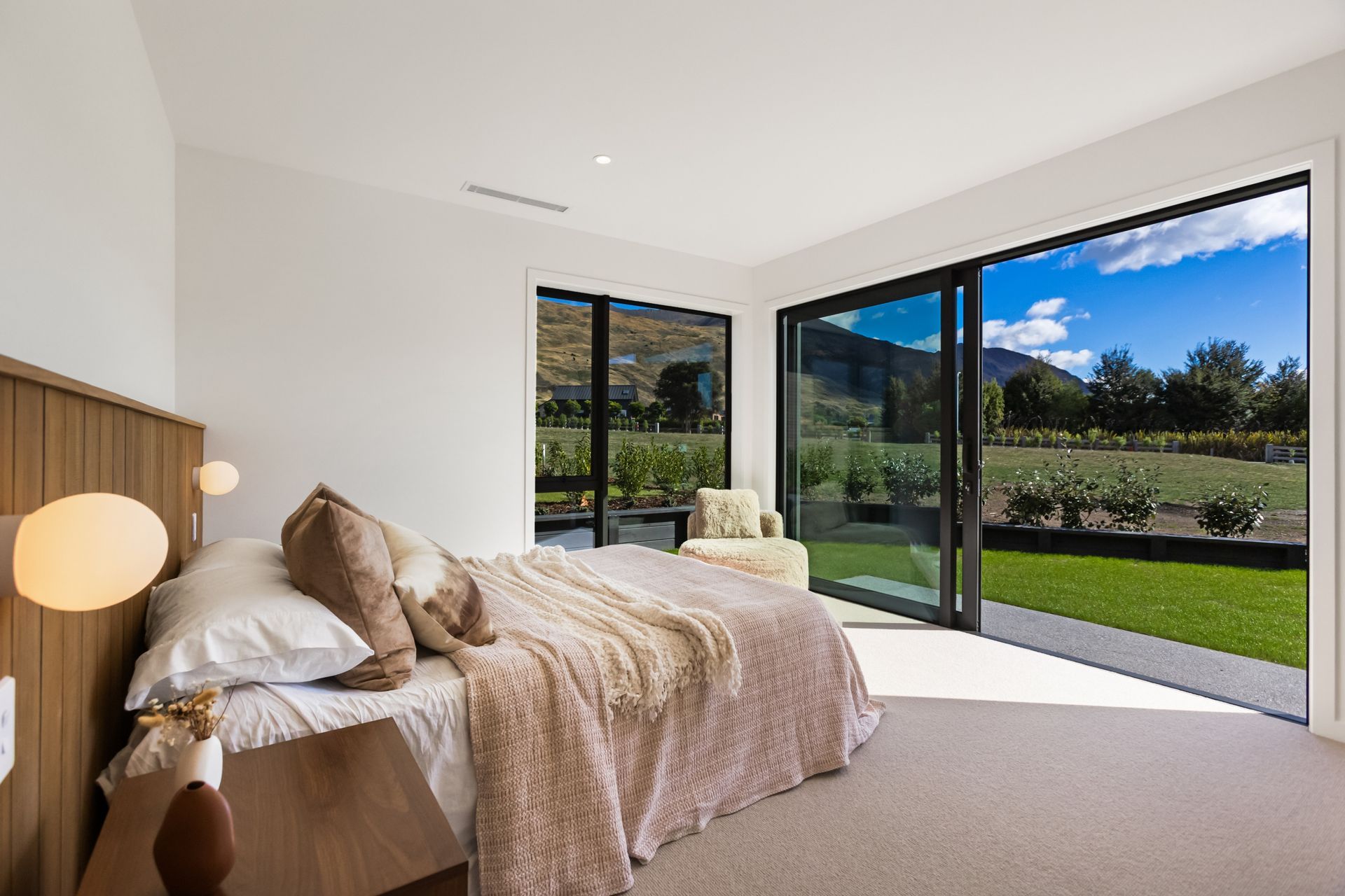 6StoneleighDriveWanaka-57-ap-compressed.jpg