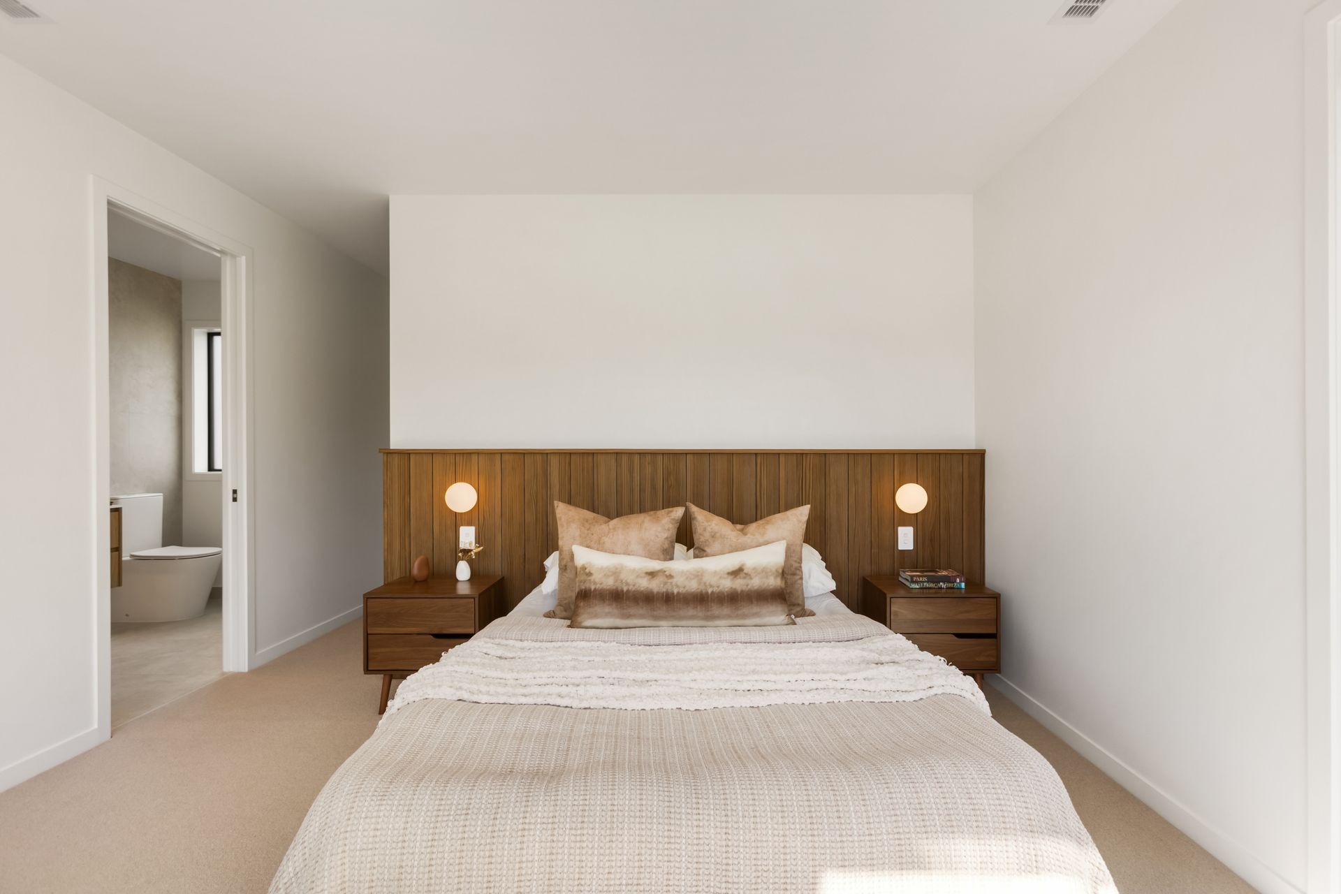 6StoneleighDriveWanaka-6-ap-compressed.jpg