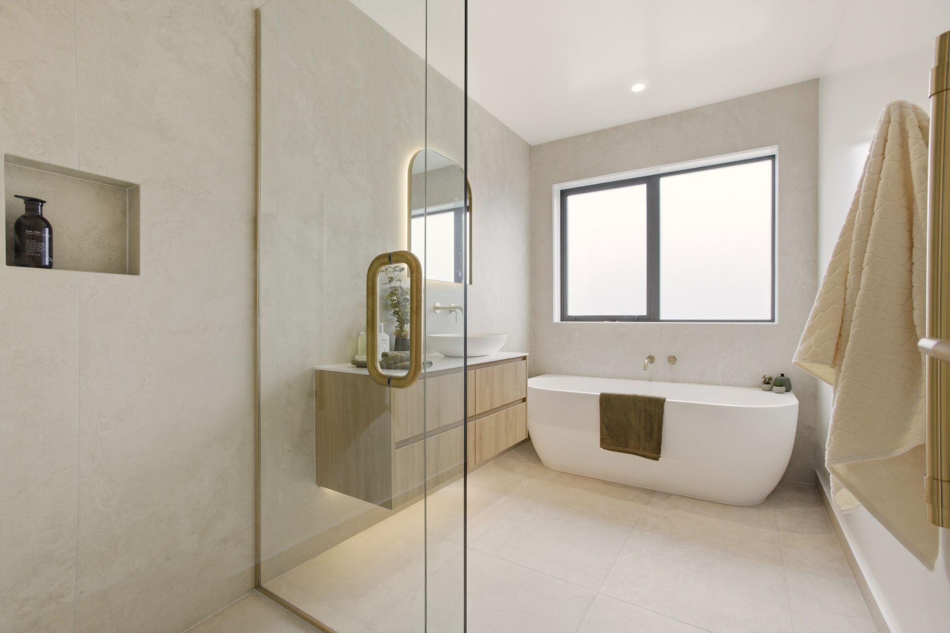 6StoneleighDriveWanaka-Standard-22-ap-compressed.jpg
